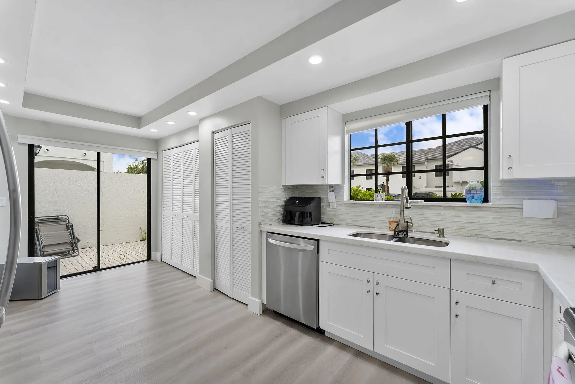 Property Slideshow image 13 of 31 | 15782 loch maree ln apt 3701, Delray Beach, FL, 33446