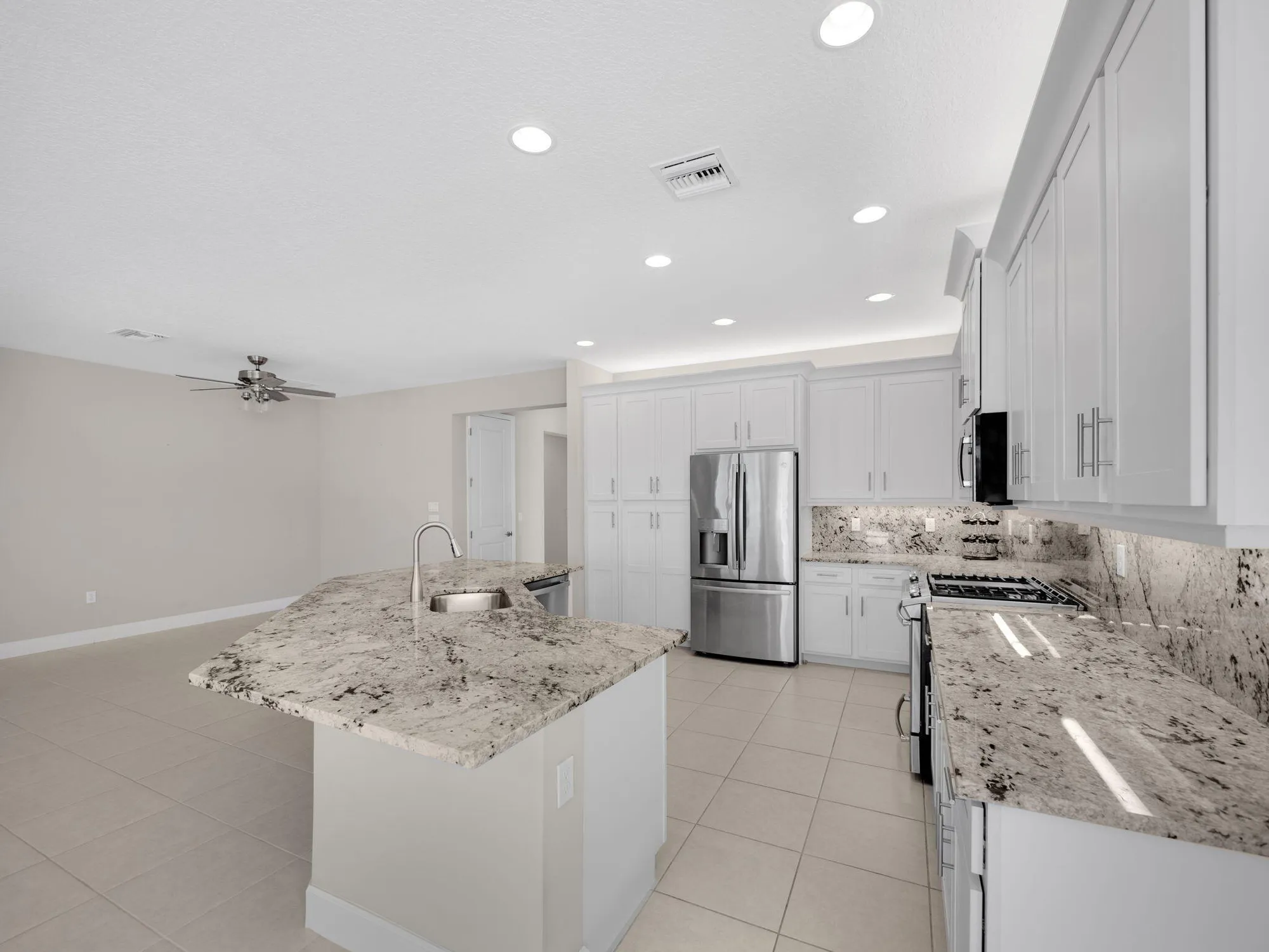 Property Slideshow image 11 of 128 | 10997 sw sunray st, Port Saint Lucie, FL, 34987