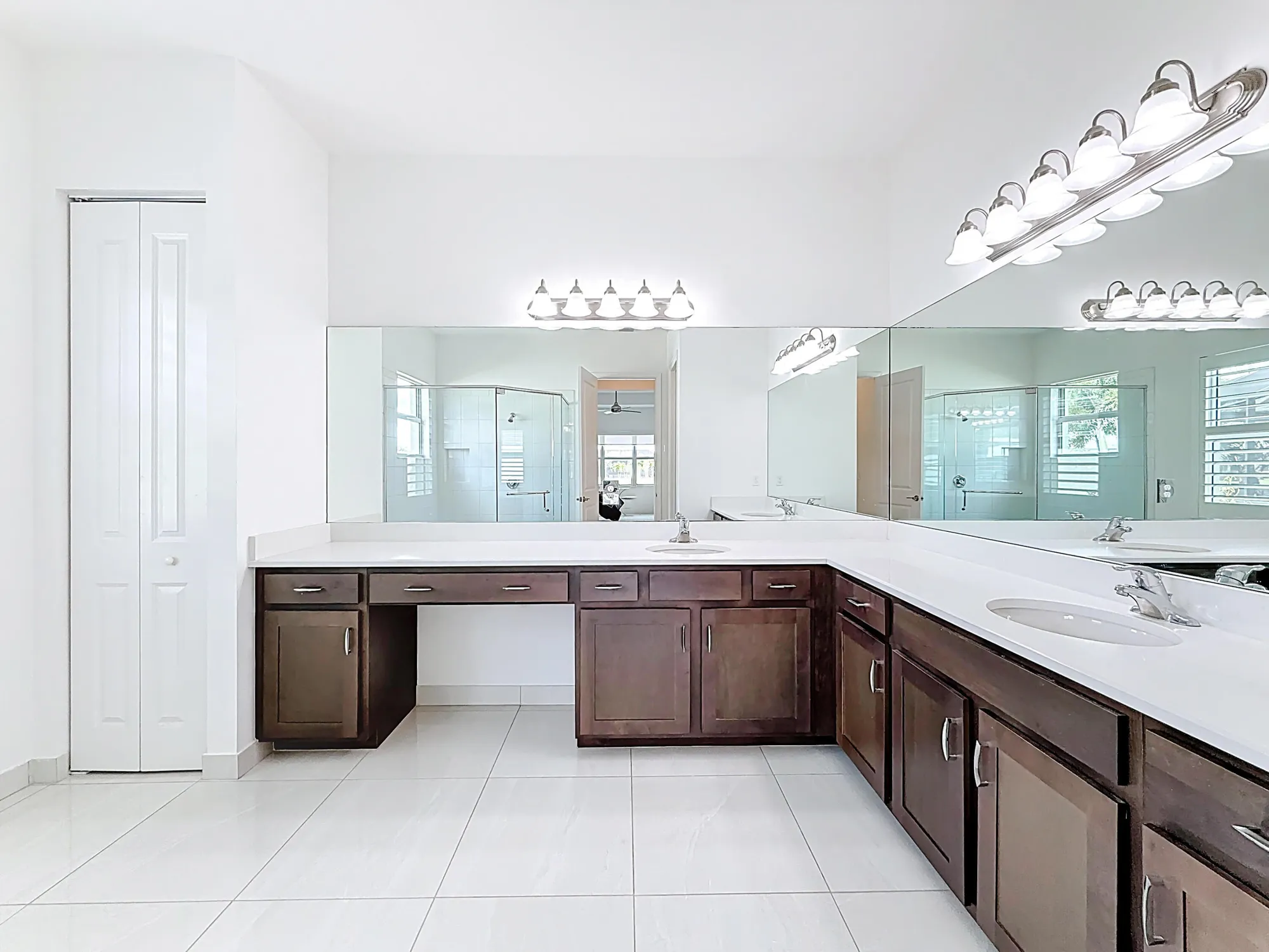 Property Slideshow image 21 of 90 | 11057 sw ivory springs ln, Port Saint Lucie, FL, 34987