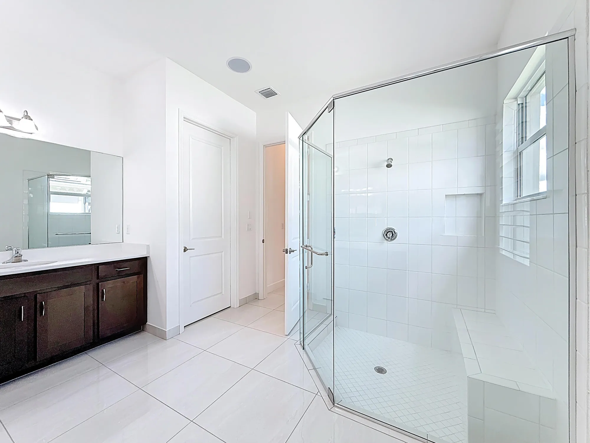 Property Slideshow image 22 of 90 | 11057 sw ivory springs ln, Port Saint Lucie, FL, 34987