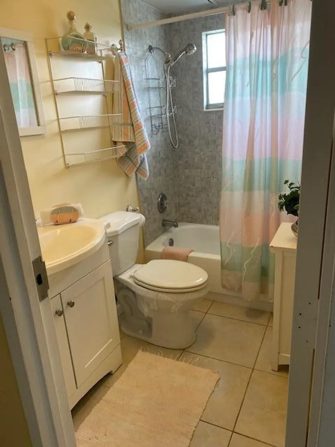 Property Slideshow image 15 of 49 | 144 brittany c, Delray Beach, FL, 33446