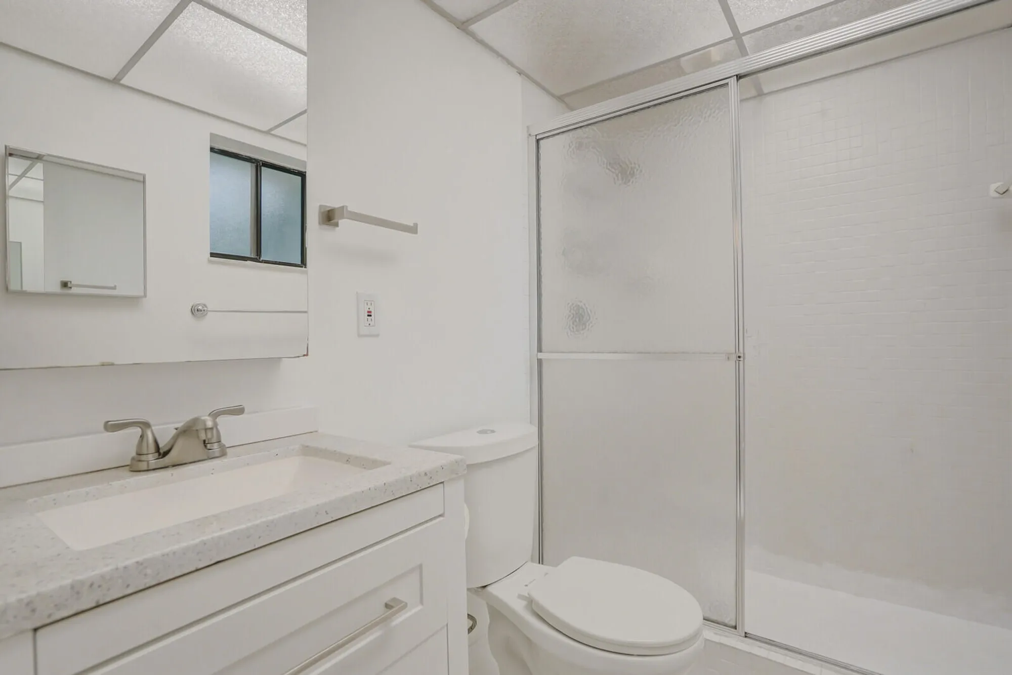 Property Slideshow image 16 of 40 | 5190 las verdes cir 214, Delray Beach, FL, 33484