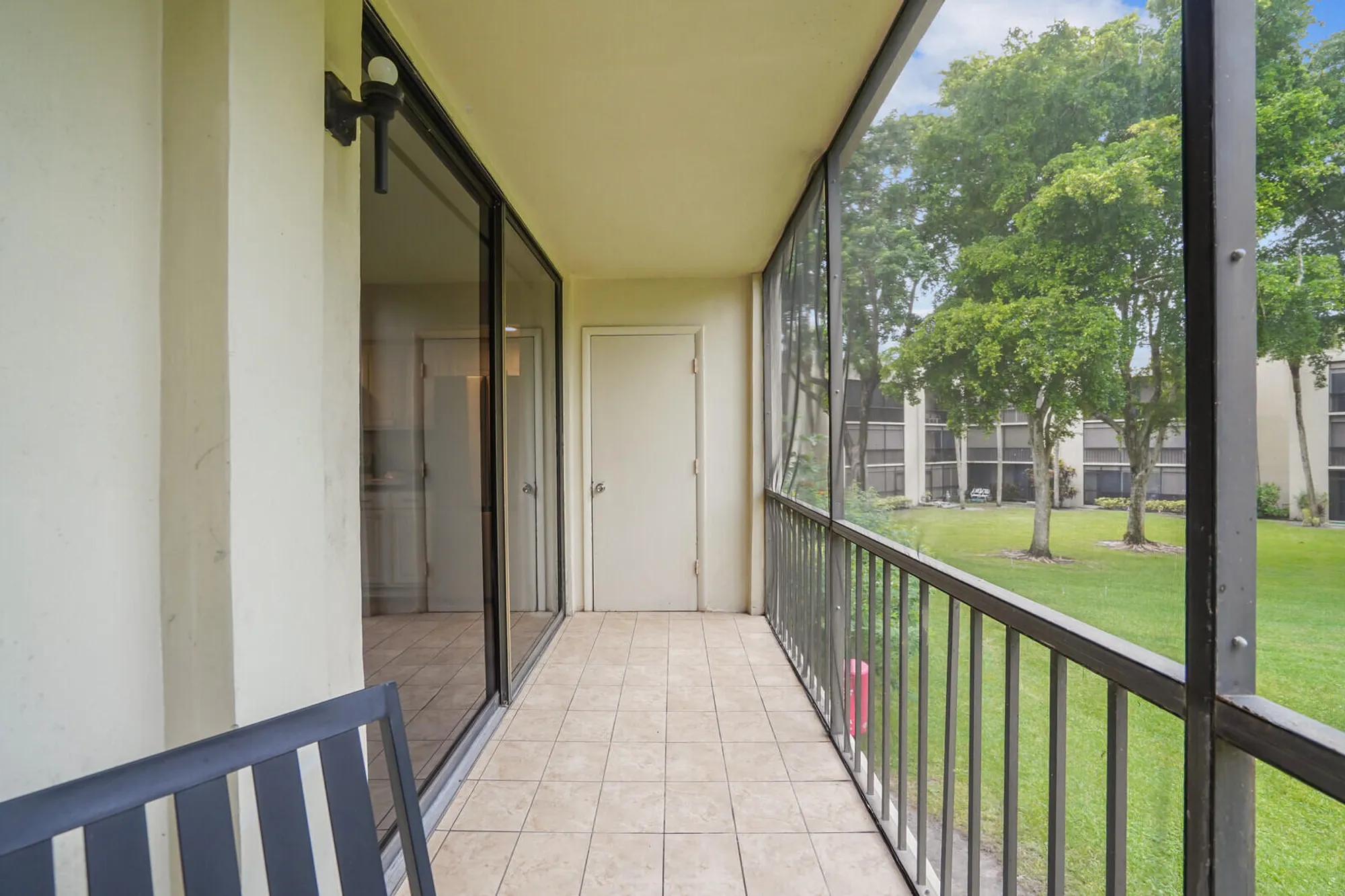 Property Slideshow image 22 of 40 | 5190 las verdes cir 214, Delray Beach, FL, 33484