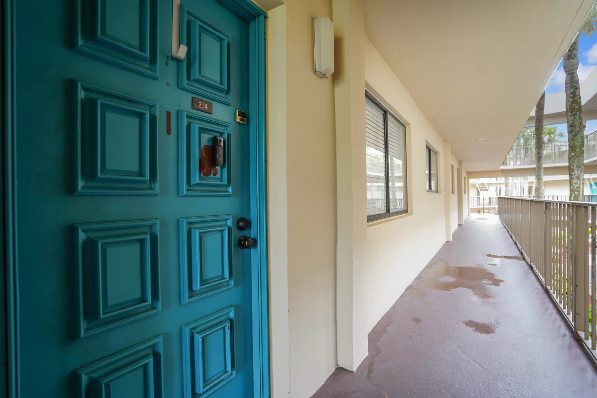 Property Slideshow image 23 of 40 | 5190 las verdes cir 214, Delray Beach, FL, 33484