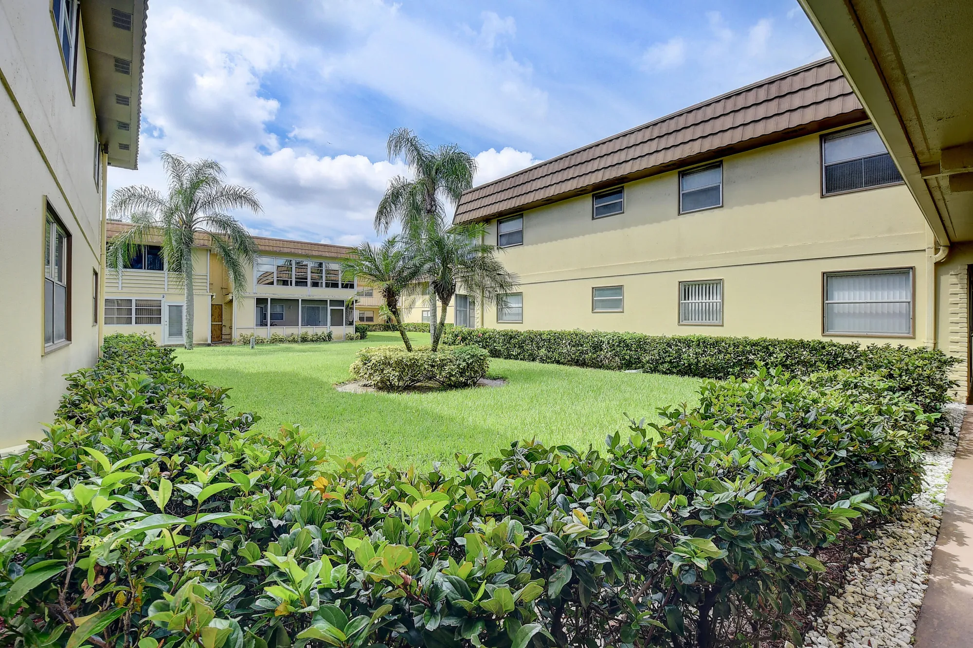 Property Slideshow image 4 of 43 | 151 saxony d # 151, Delray Beach, FL, 33446