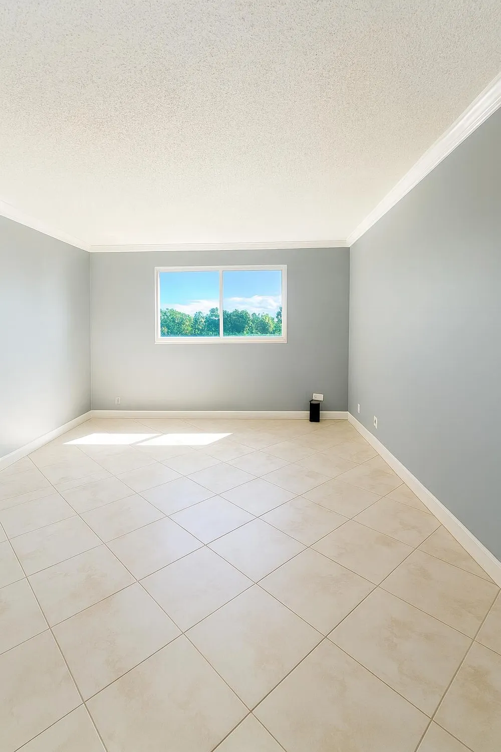 Property Slideshow image 10 of 52 | 8 colonial club dr apt 205, Boynton Beach, FL, 33435