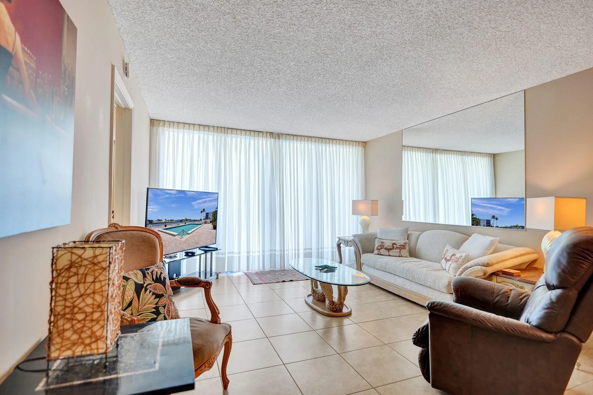 Property Slideshow image 8 of 21 | 2000 s federal hwy apt 307, Boynton Beach, FL, 33435