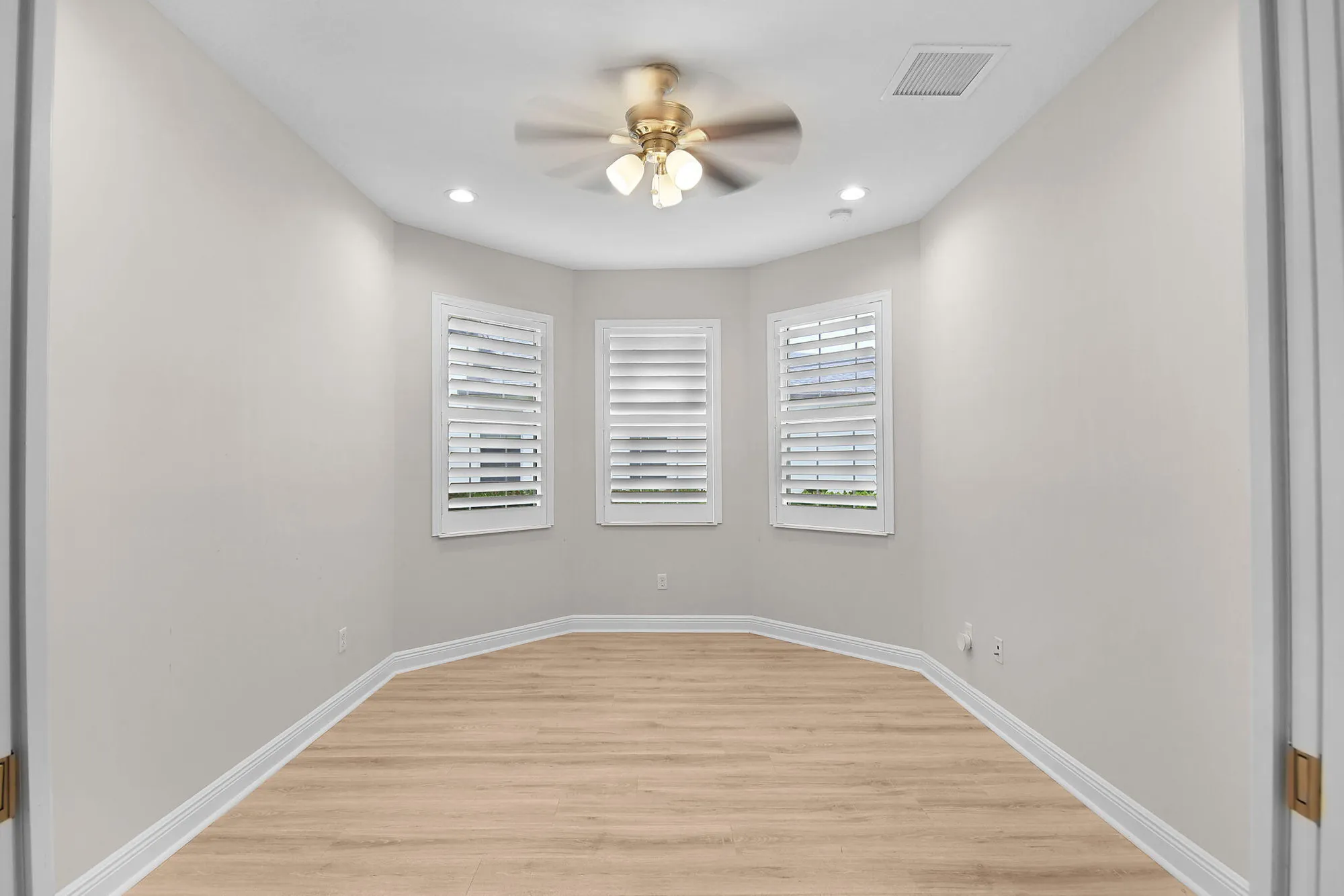 Property Slideshow image 18 of 49 | 11224 sw parkside dr, Port Saint Lucie, FL, 34987