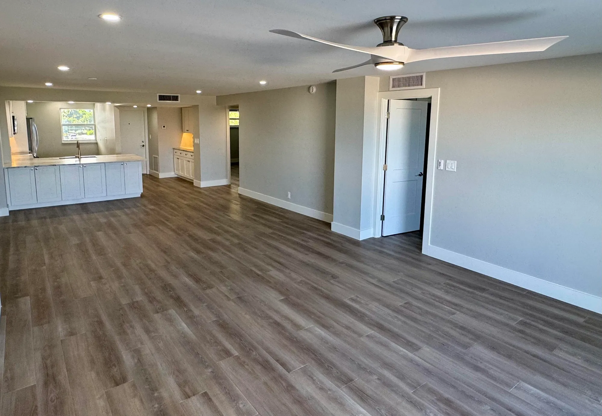 Property Slideshow image 10 of 56 | 1012 n ocean blvd 202, Pompano Beach, FL, 33062