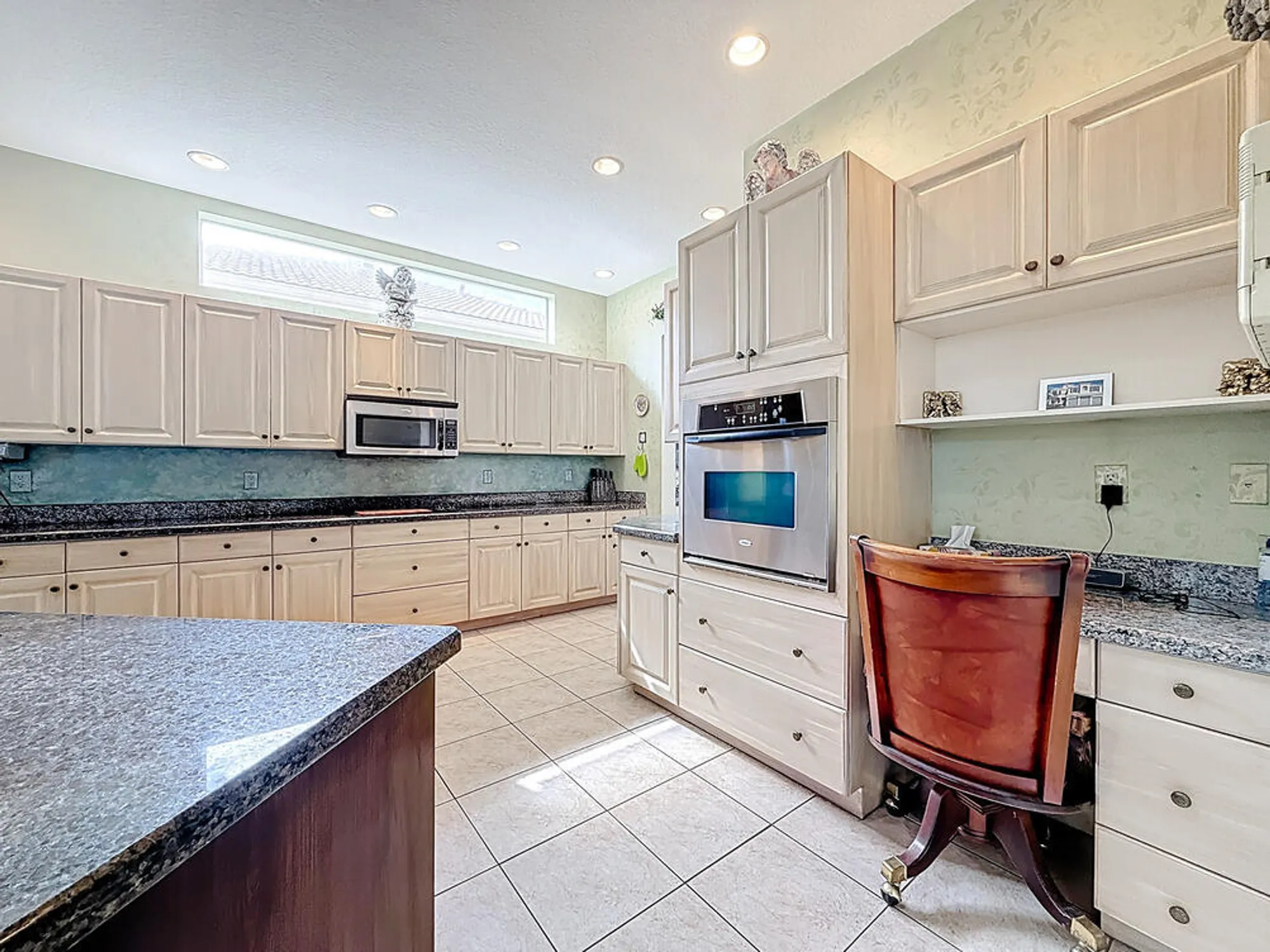 Property Slideshow image 17 of 86 | 11454 sw fieldstone way, Port Saint Lucie, FL, 34987