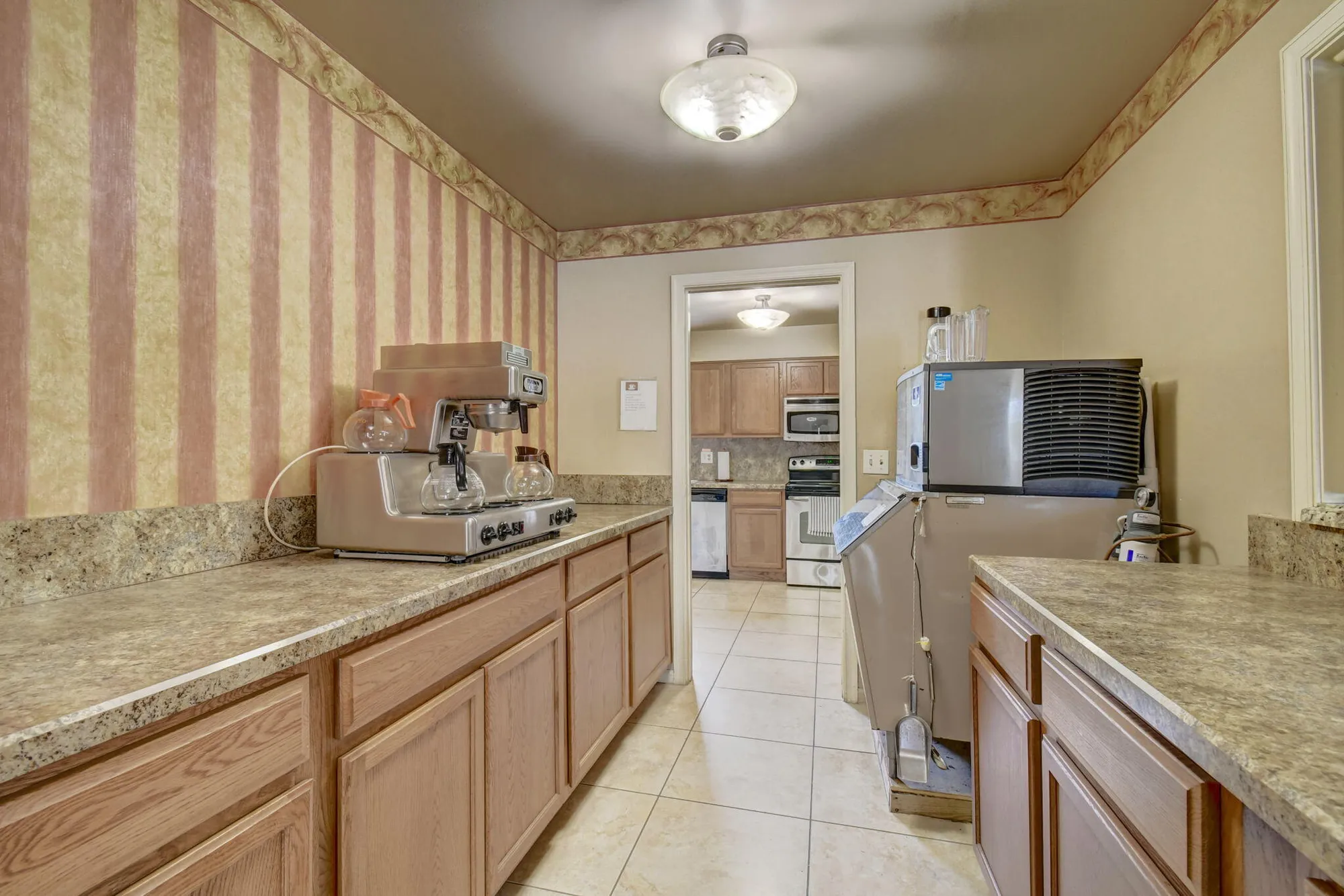 Property Slideshow image 31 of 37 | 9790 tabebuia tree dr a, Boynton Beach, FL, 33436