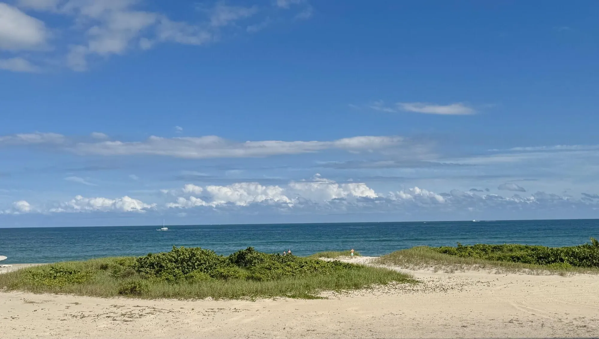 Property Slideshow image 4 of 56 | 1012 n ocean blvd 202, Pompano Beach, FL, 33062