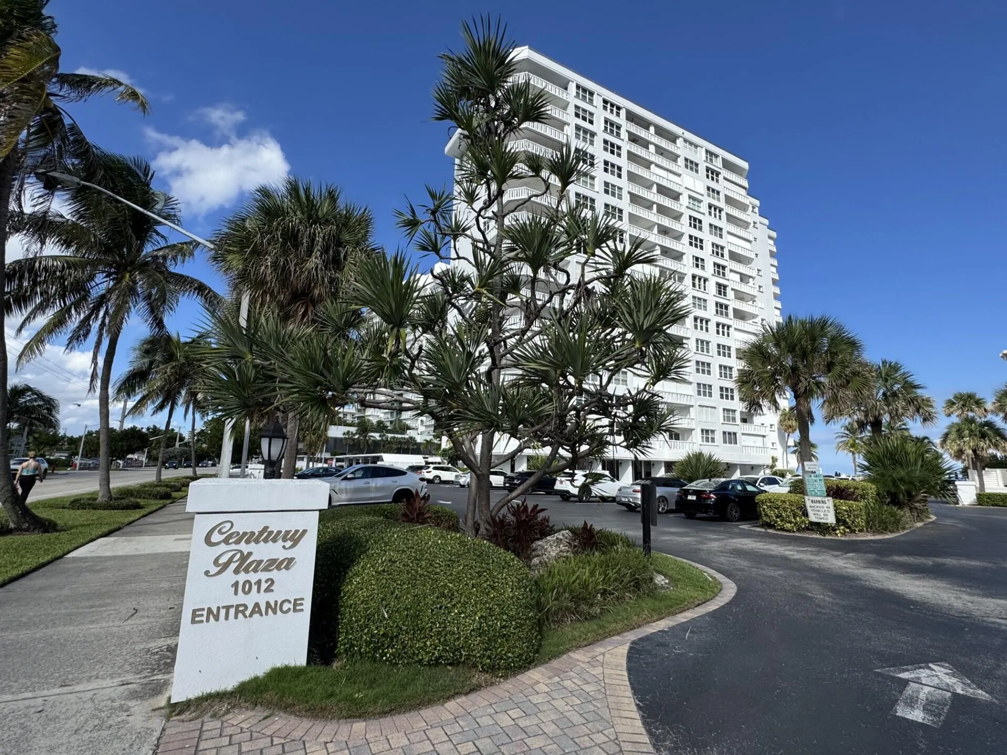 Property Slideshow image 32 of 56 | 1012 n ocean blvd 202, Pompano Beach, FL, 33062