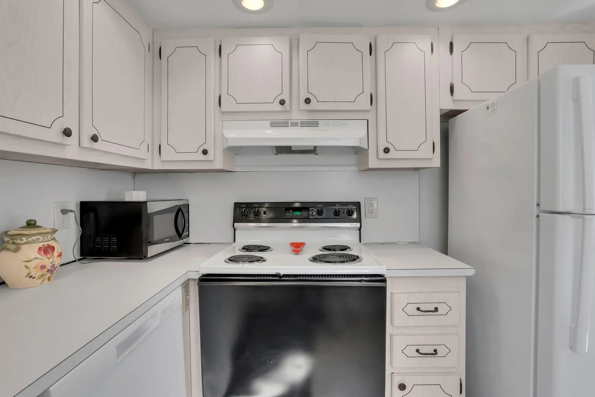 Property Slideshow image 8 of 40 | 152 tuscany c c, Delray Beach, FL, 33446