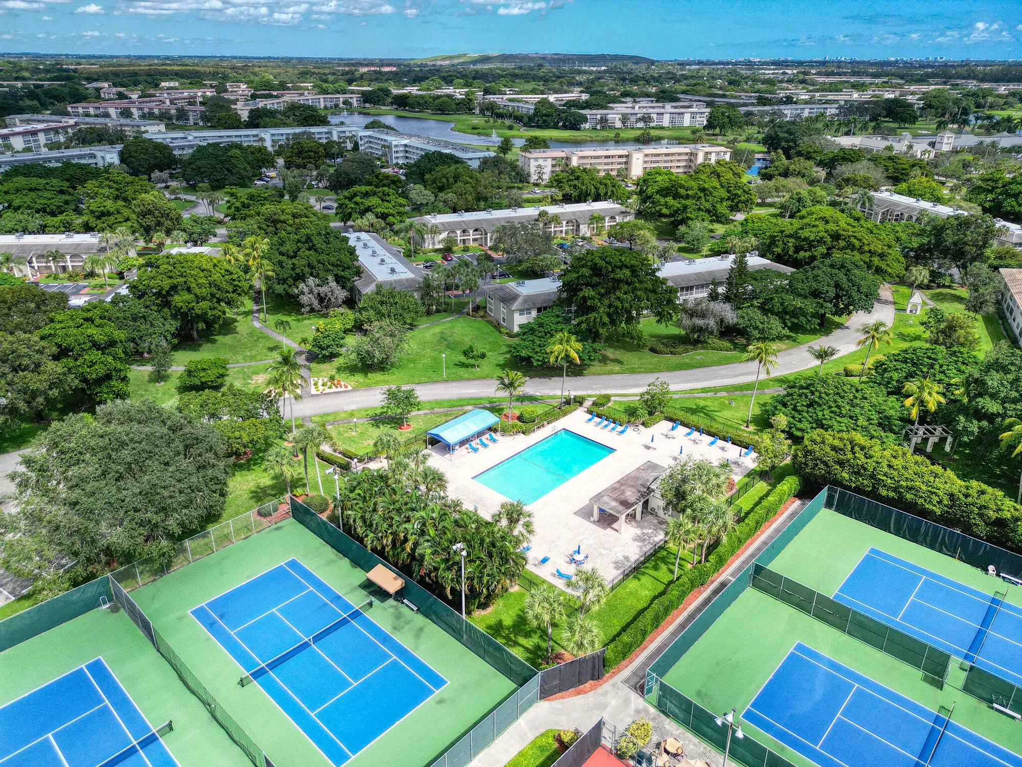 Property Slideshow image 29 of 35 | 2103 lucaya bnd f3, Coconut Creek, FL, 33066