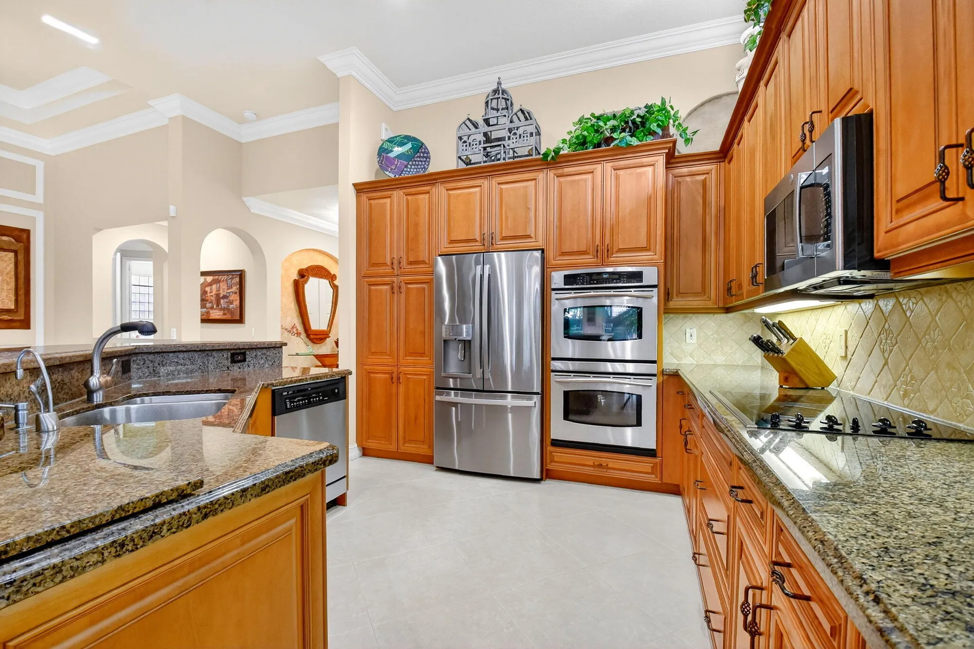 Property Slideshow image 16 of 89 | 7092 veneto dr, Boynton Beach, FL, 33437