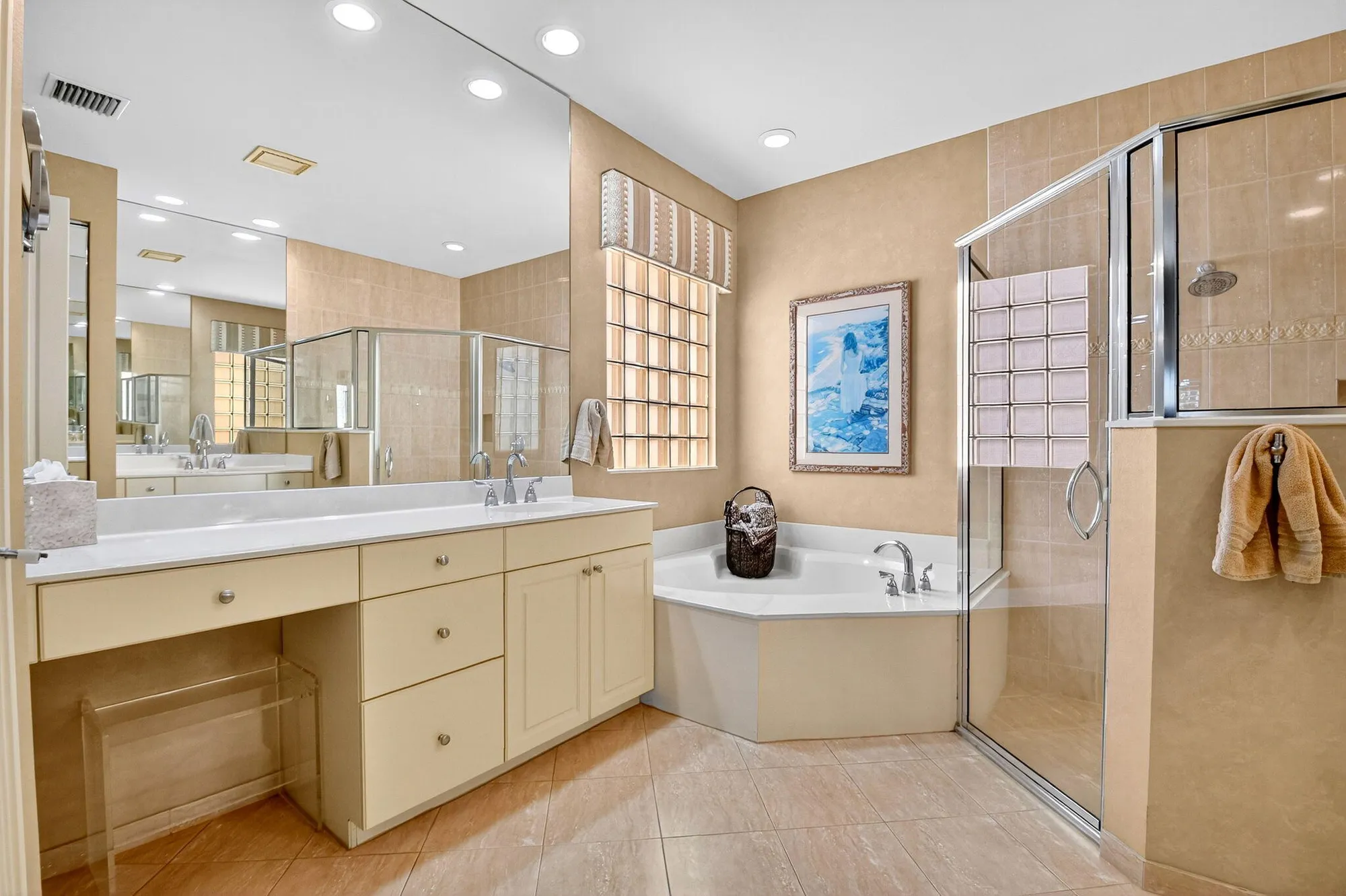Property Slideshow image 35 of 89 | 7092 veneto dr, Boynton Beach, FL, 33437