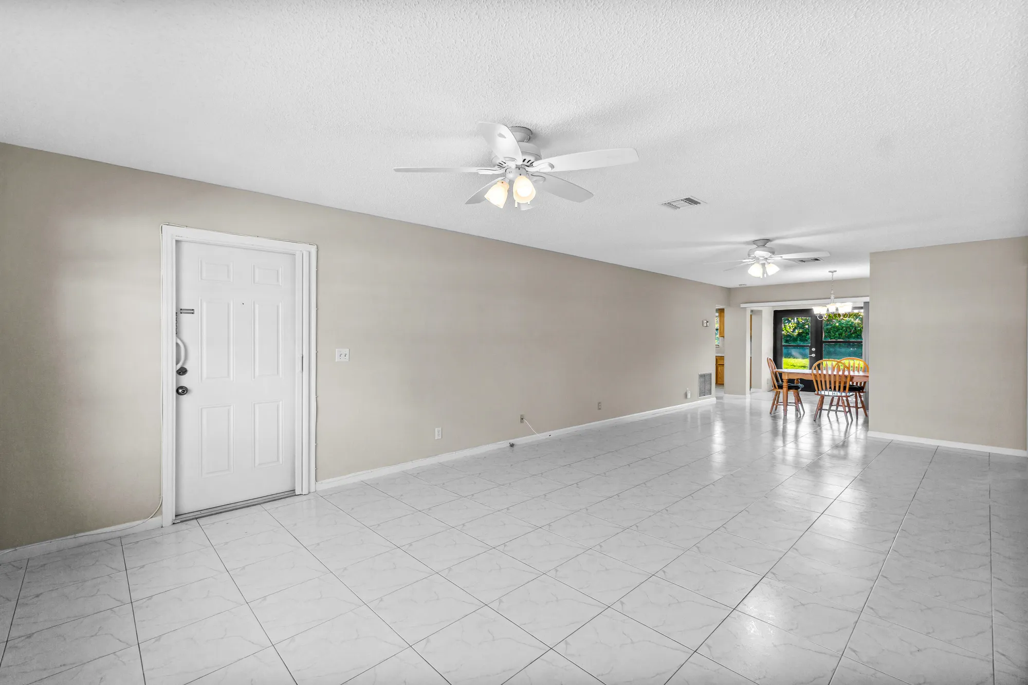Property Slideshow image 3 of 28 | 4640 rosewood tree ct b, Boynton Beach, FL, 33436