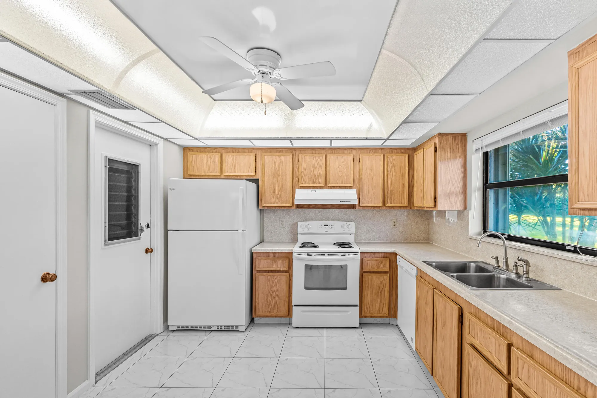 Property Slideshow image 9 of 28 | 4640 rosewood tree ct b, Boynton Beach, FL, 33436