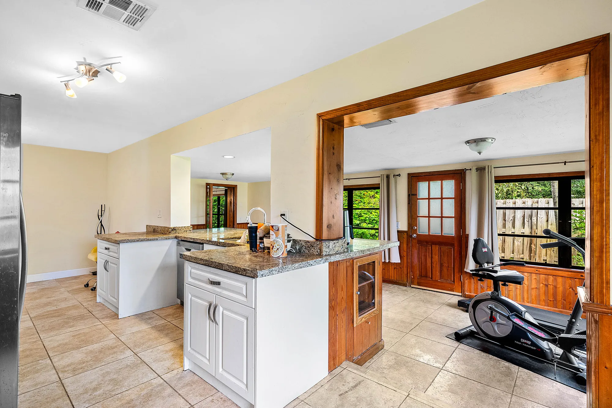 Property Slideshow image 10 of 24 | 301 nw 42nd st, Boca Raton, FL, 33431