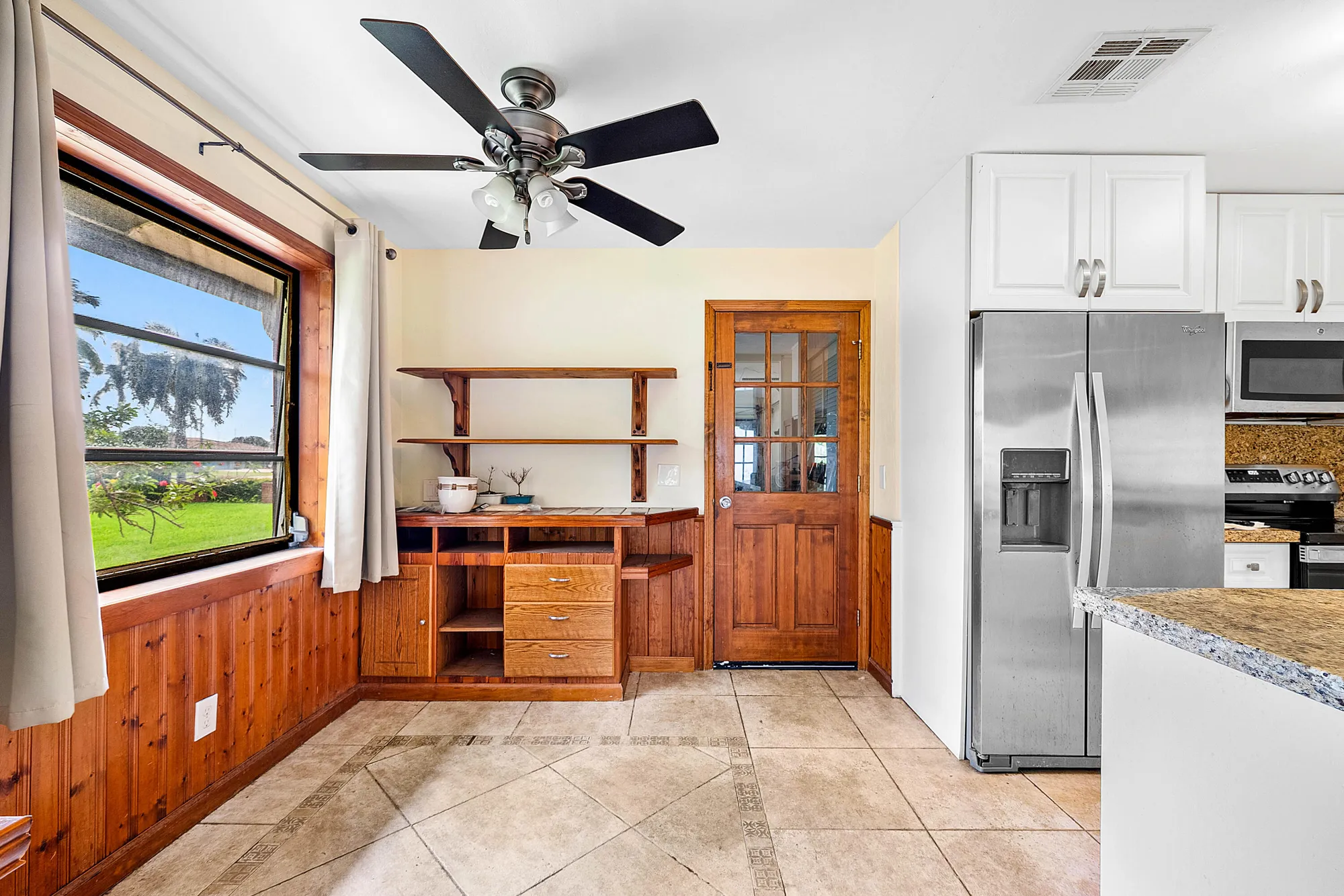 Property Slideshow image 9 of 24 | 301 nw 42nd st, Boca Raton, FL, 33431