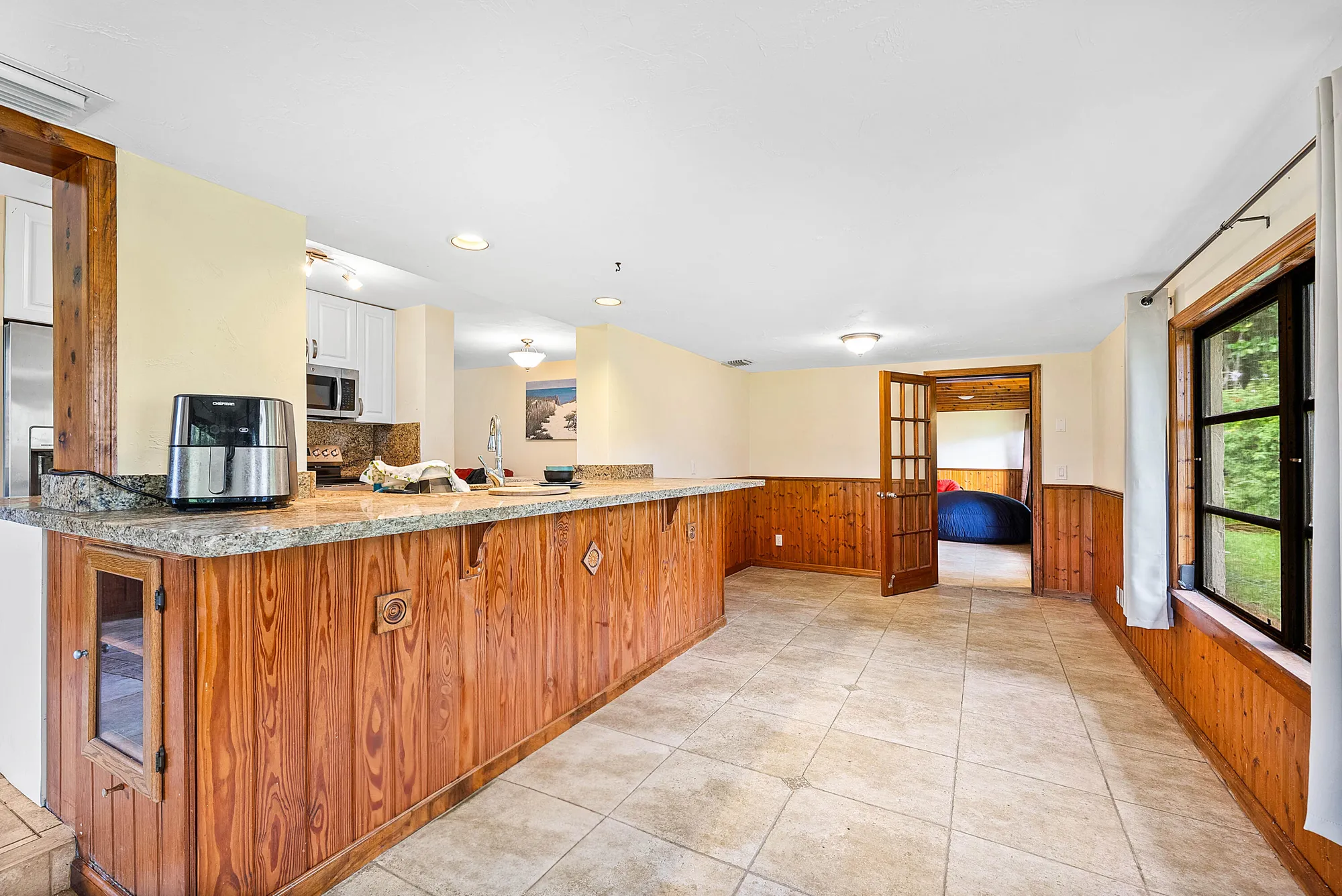 Property Slideshow image 12 of 24 | 301 nw 42nd st, Boca Raton, FL, 33431