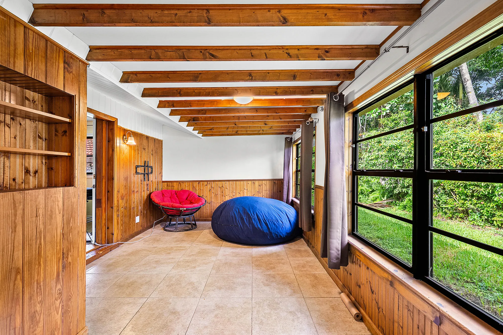 Property Slideshow image 15 of 24 | 301 nw 42nd st, Boca Raton, FL, 33431