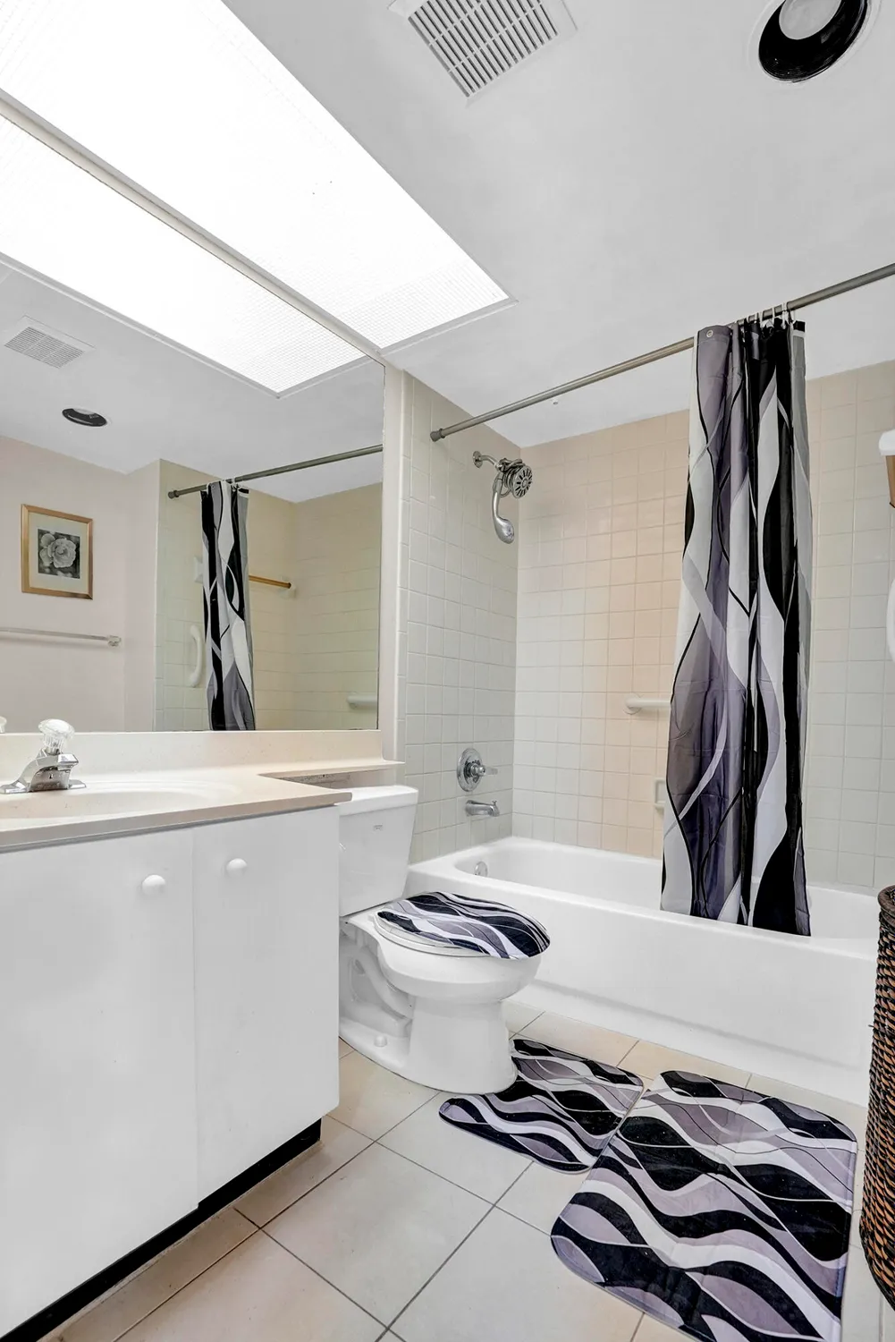 Property Slideshow image 21 of 40 | 1605 abaco dr apt j4, Coconut Creek, FL, 33066