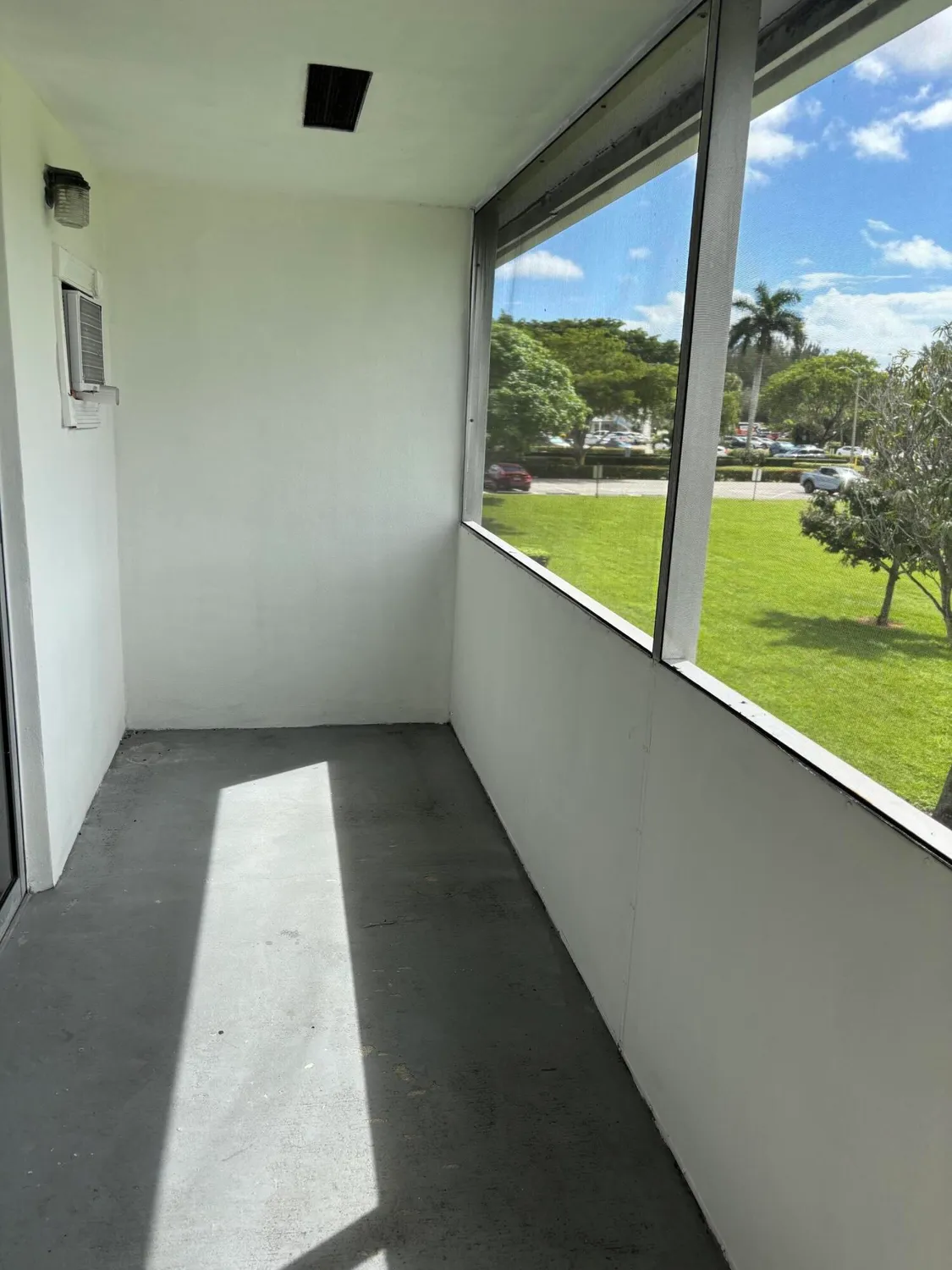 Property Slideshow image 5 of 18 | 218 windsor j, West Palm Beach, FL, 33417