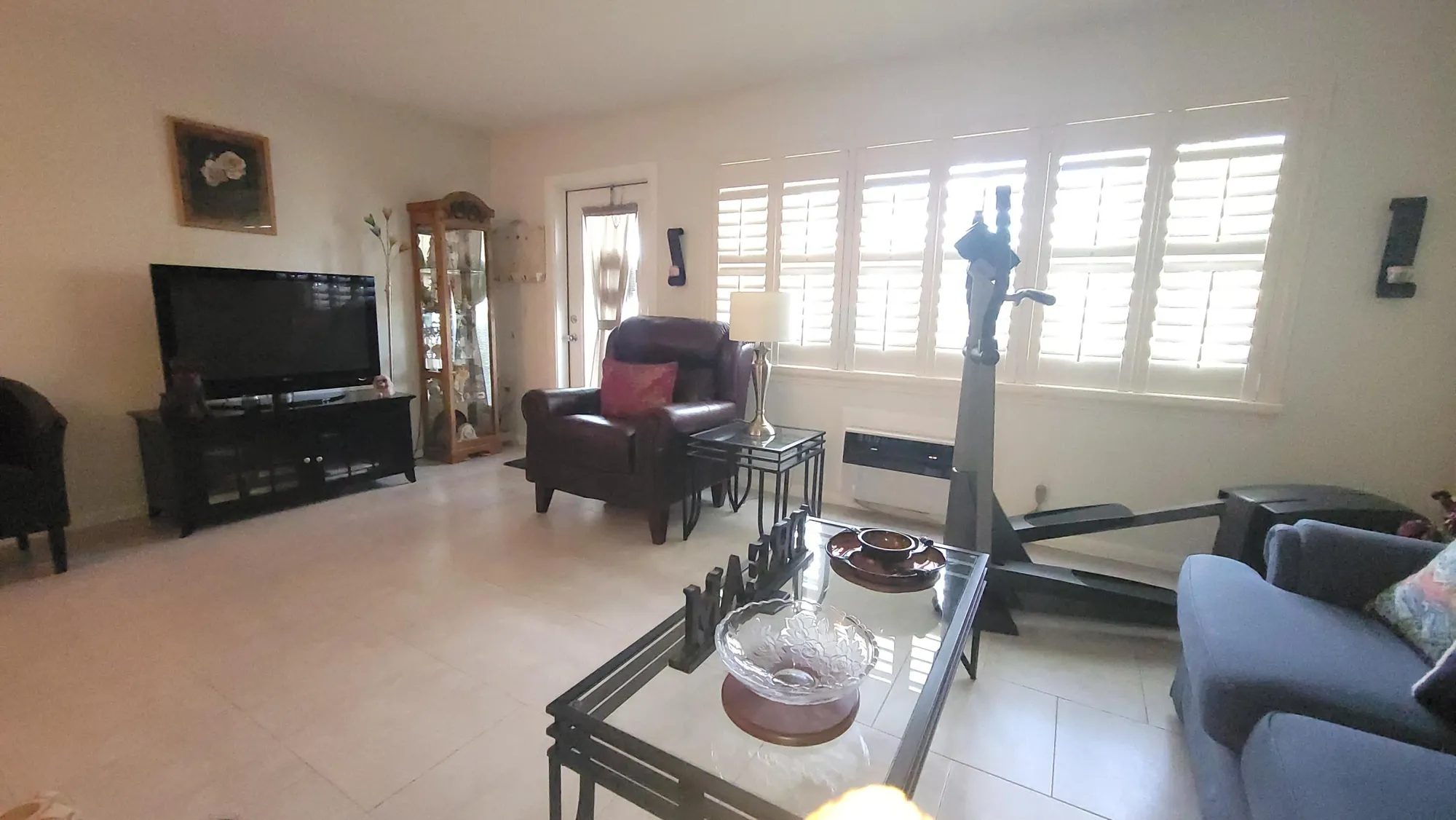 Property Slideshow image 4 of 52 | 402 windsor r, West Palm Beach, FL, 33417