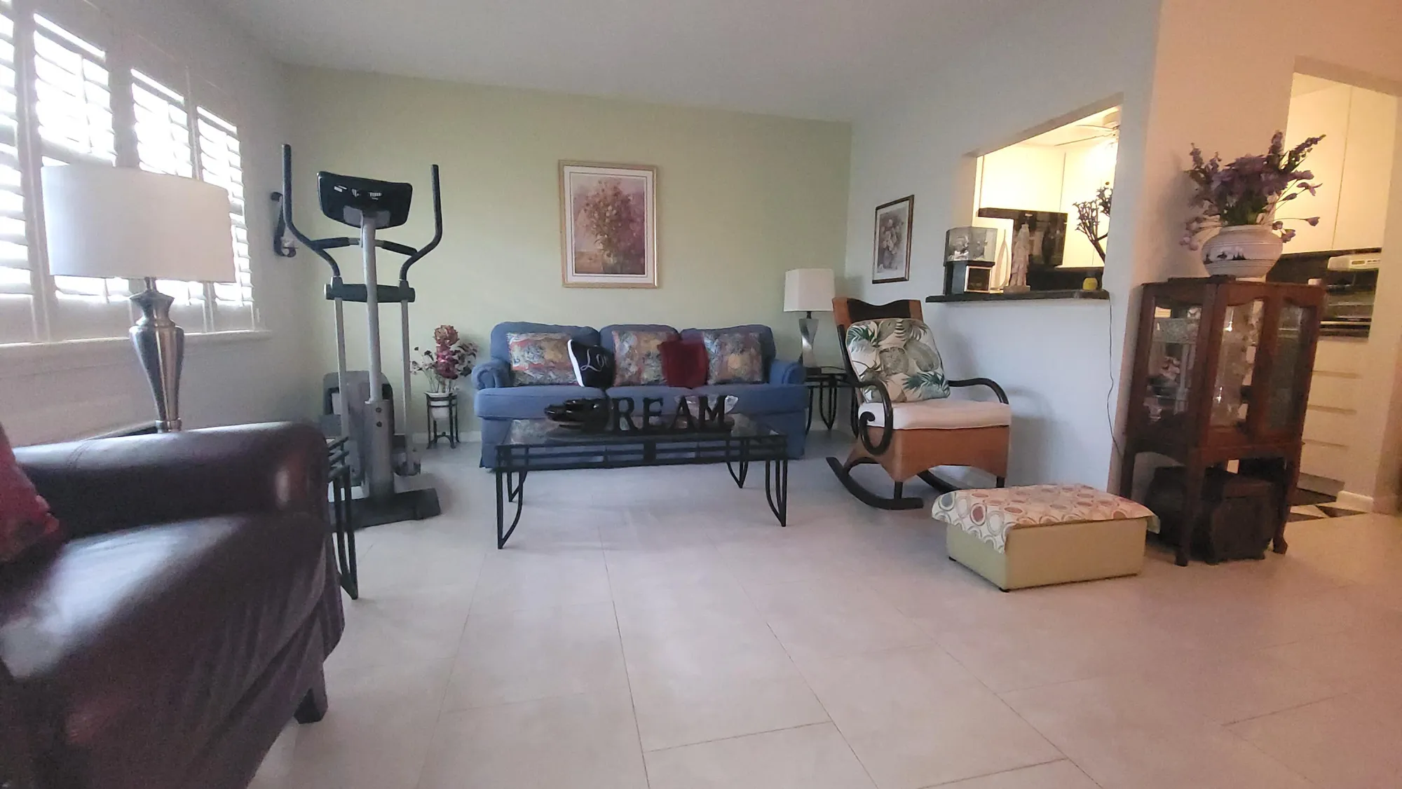 Property Slideshow image 5 of 52 | 402 windsor r, West Palm Beach, FL, 33417