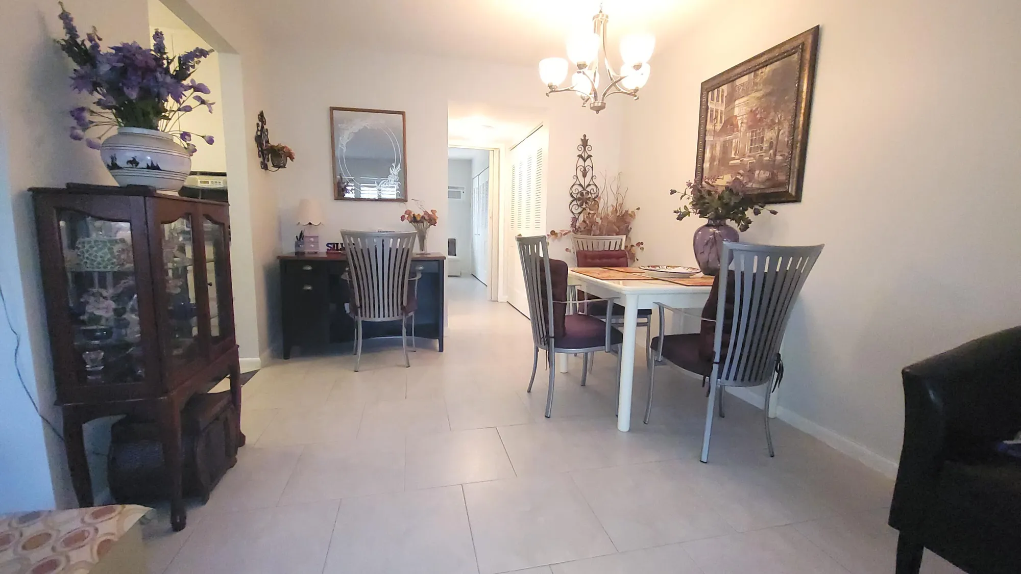 Property Slideshow image 6 of 52 | 402 windsor r, West Palm Beach, FL, 33417