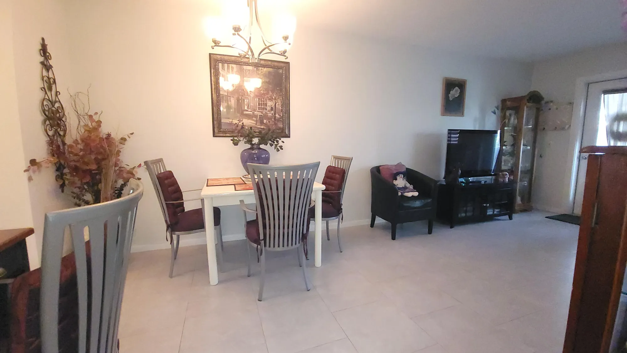 Property Slideshow image 8 of 52 | 402 windsor r, West Palm Beach, FL, 33417