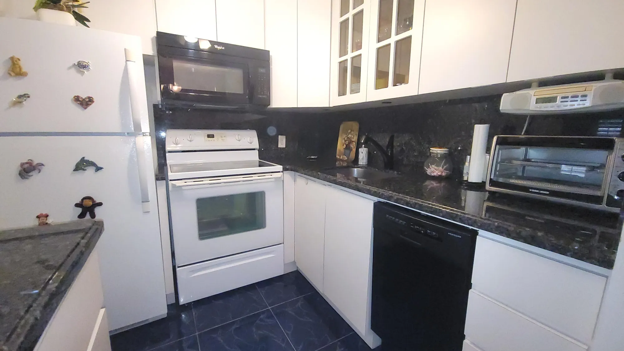 Property Slideshow image 9 of 52 | 402 windsor r, West Palm Beach, FL, 33417