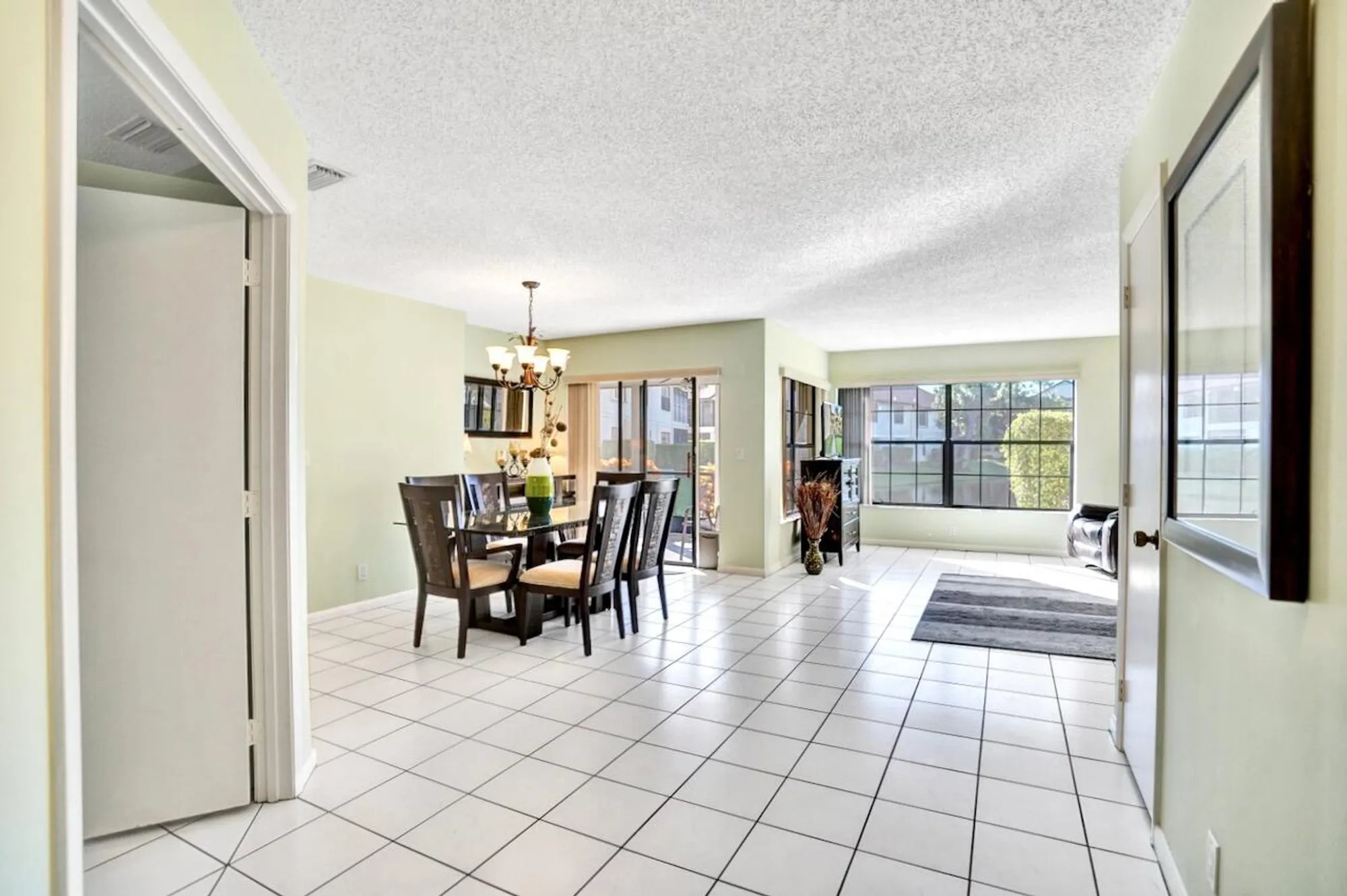 Property Slideshow image 8 of 105 | 3373 jog park dr, Greenacres, FL, 33467