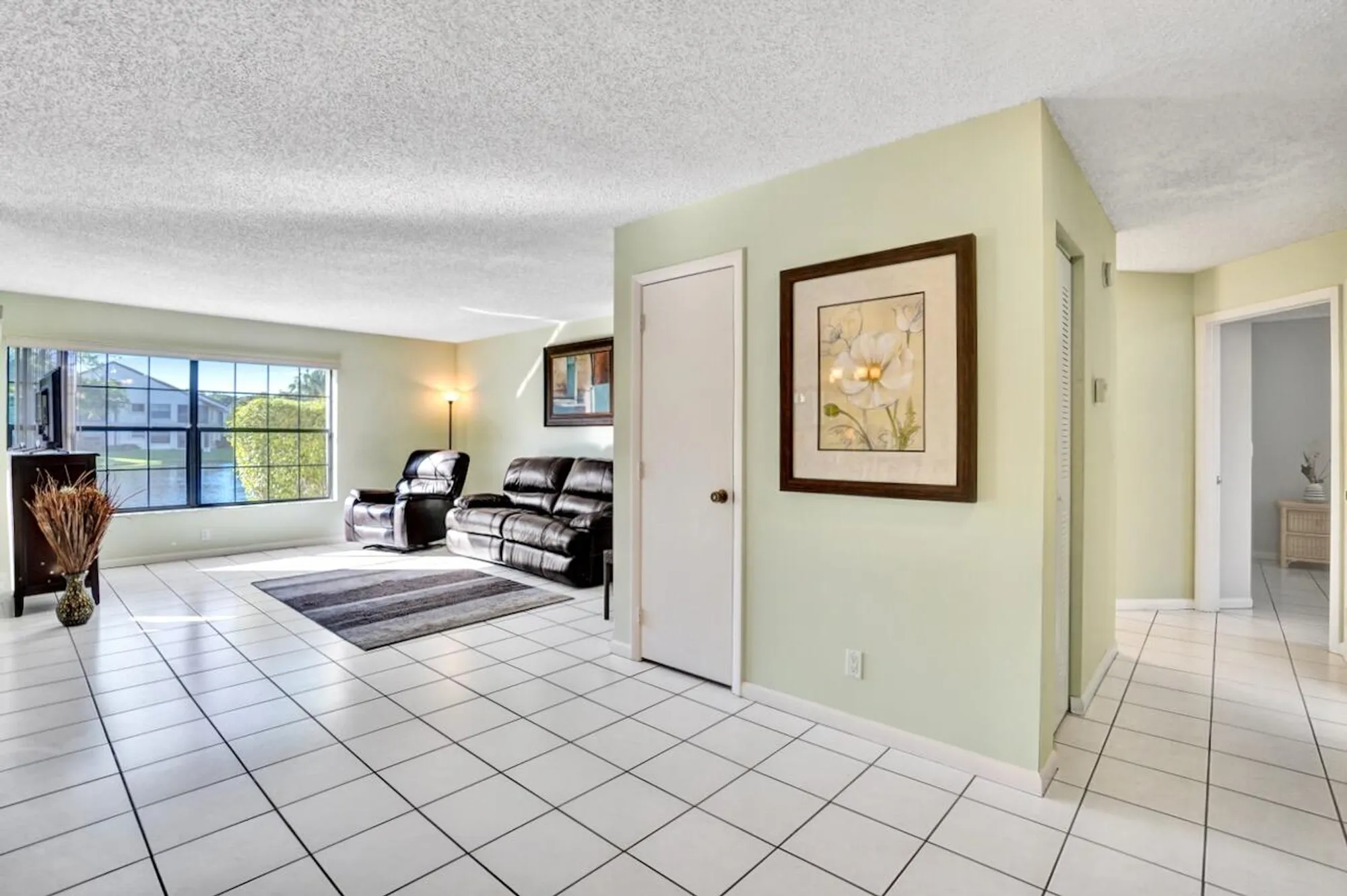 Property Slideshow image 9 of 105 | 3373 jog park dr, Greenacres, FL, 33467