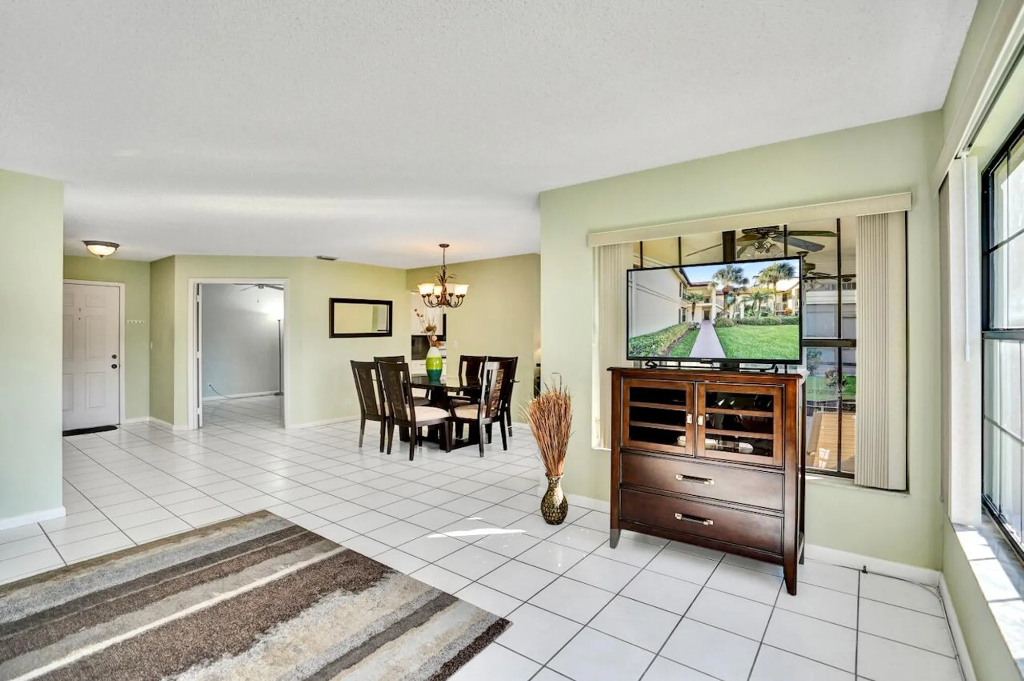 Property Slideshow image 15 of 105 | 3373 jog park dr, Greenacres, FL, 33467