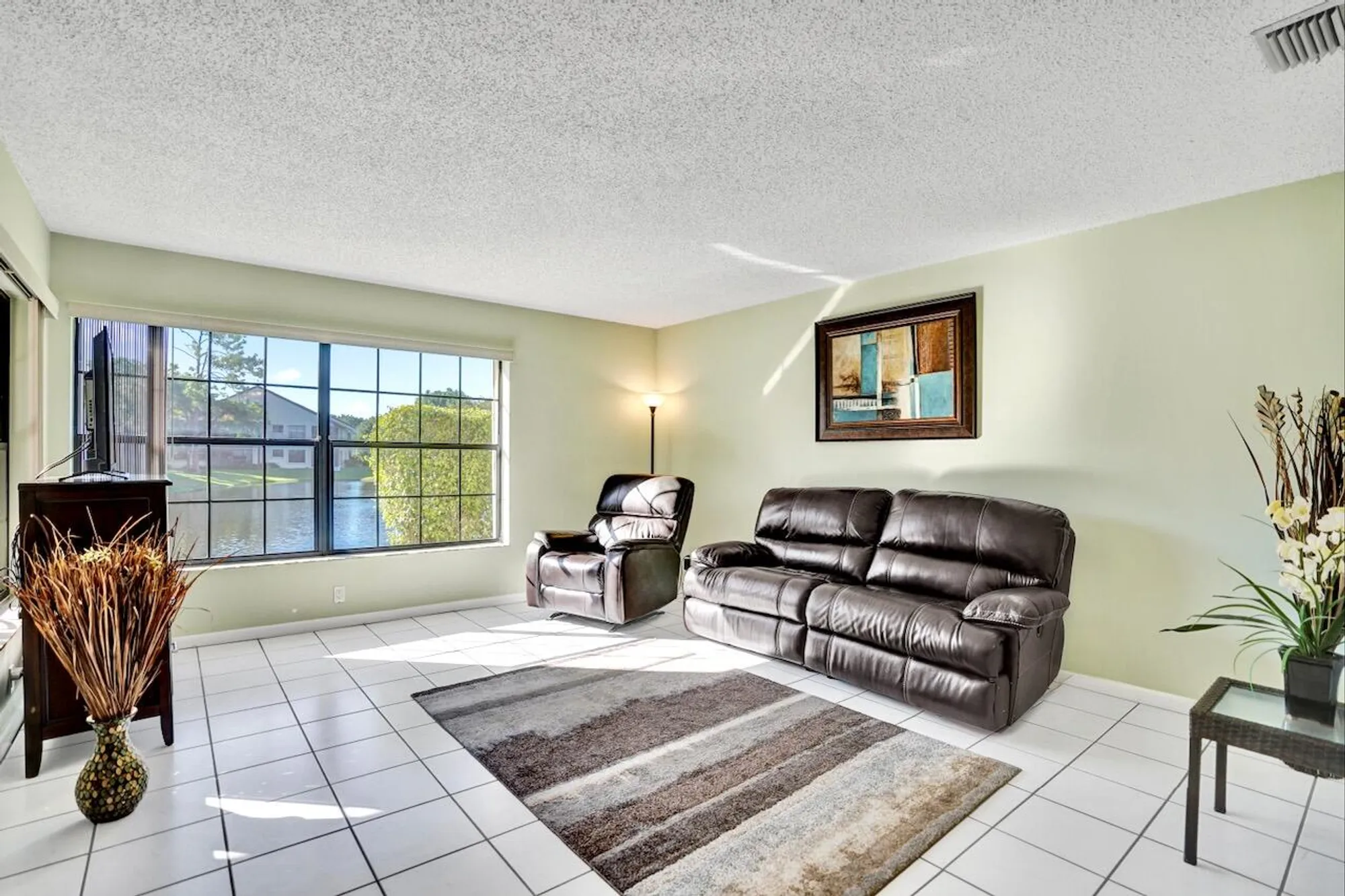 Property Slideshow image 13 of 105 | 3373 jog park dr, Greenacres, FL, 33467