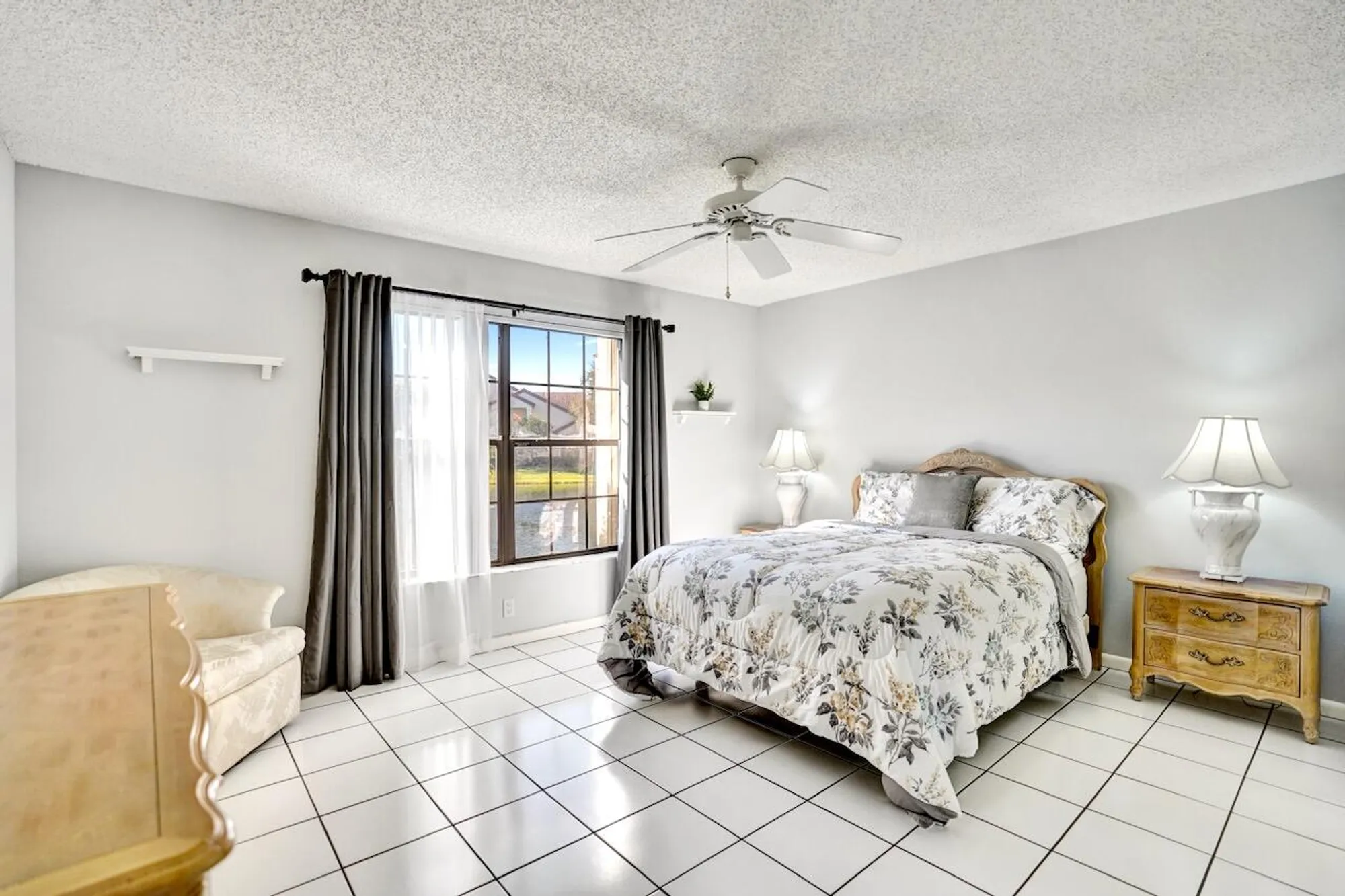Property Slideshow image 31 of 105 | 3373 jog park dr, Greenacres, FL, 33467