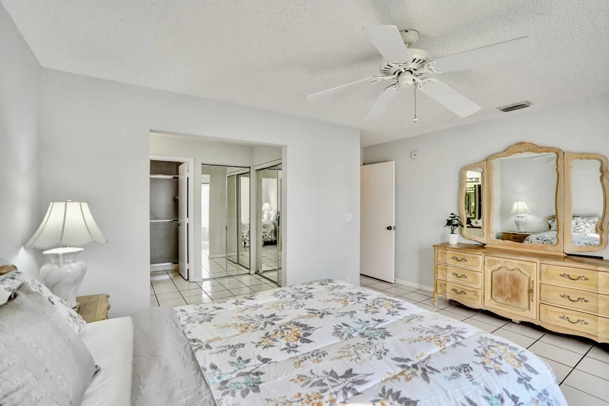 Property Slideshow image 36 of 105 | 3373 jog park dr, Greenacres, FL, 33467