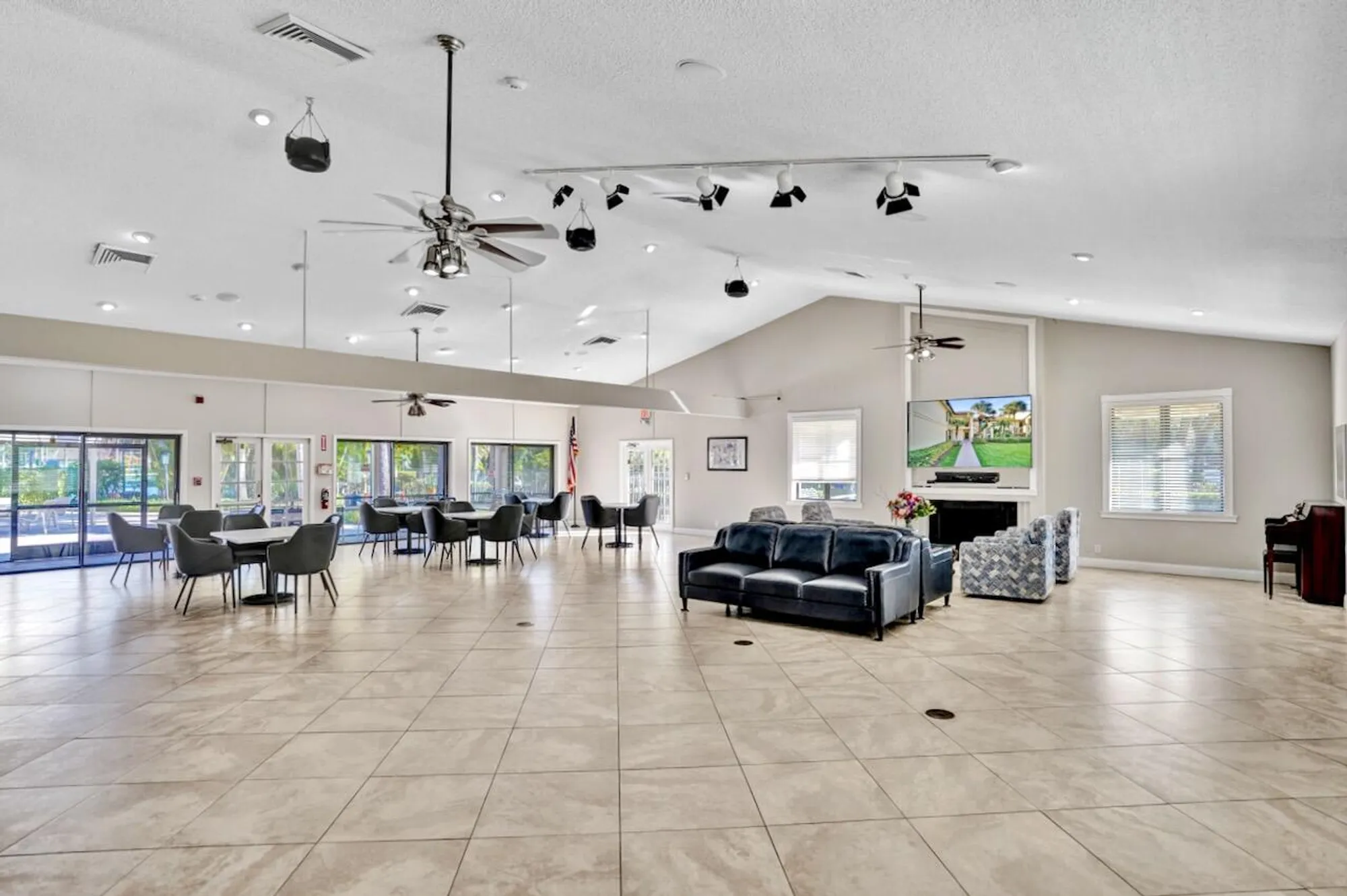 Property Slideshow image 87 of 105 | 3373 jog park dr, Greenacres, FL, 33467