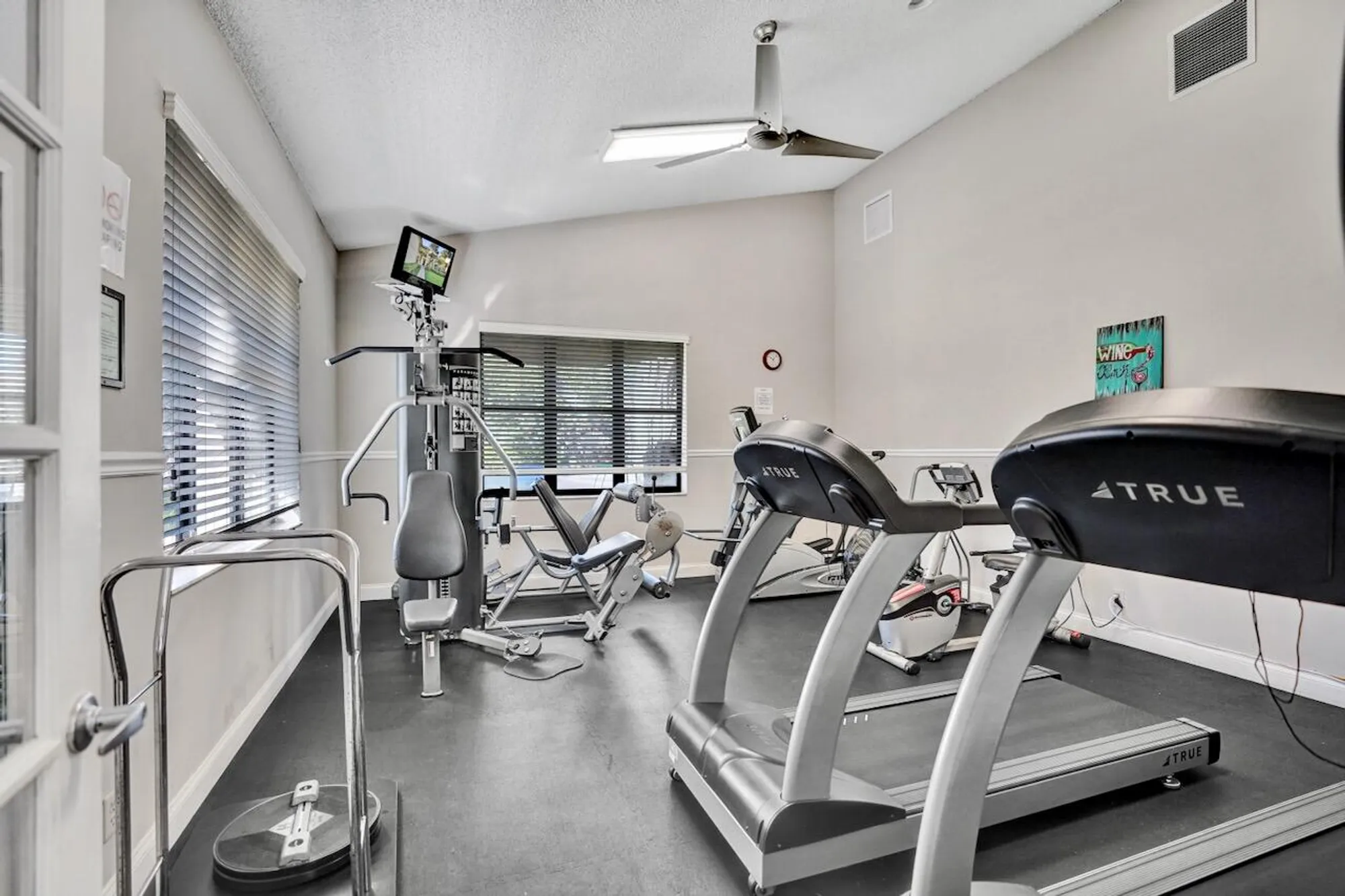 Property Slideshow image 90 of 105 | 3373 jog park dr, Greenacres, FL, 33467