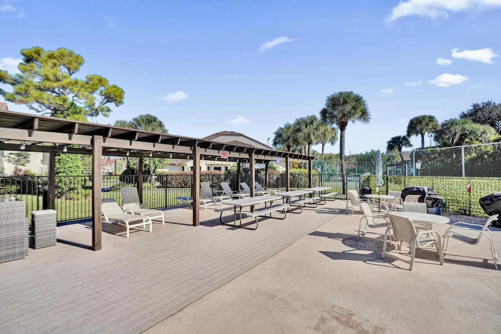 Property Slideshow image 98 of 105 | 3373 jog park dr, Greenacres, FL, 33467