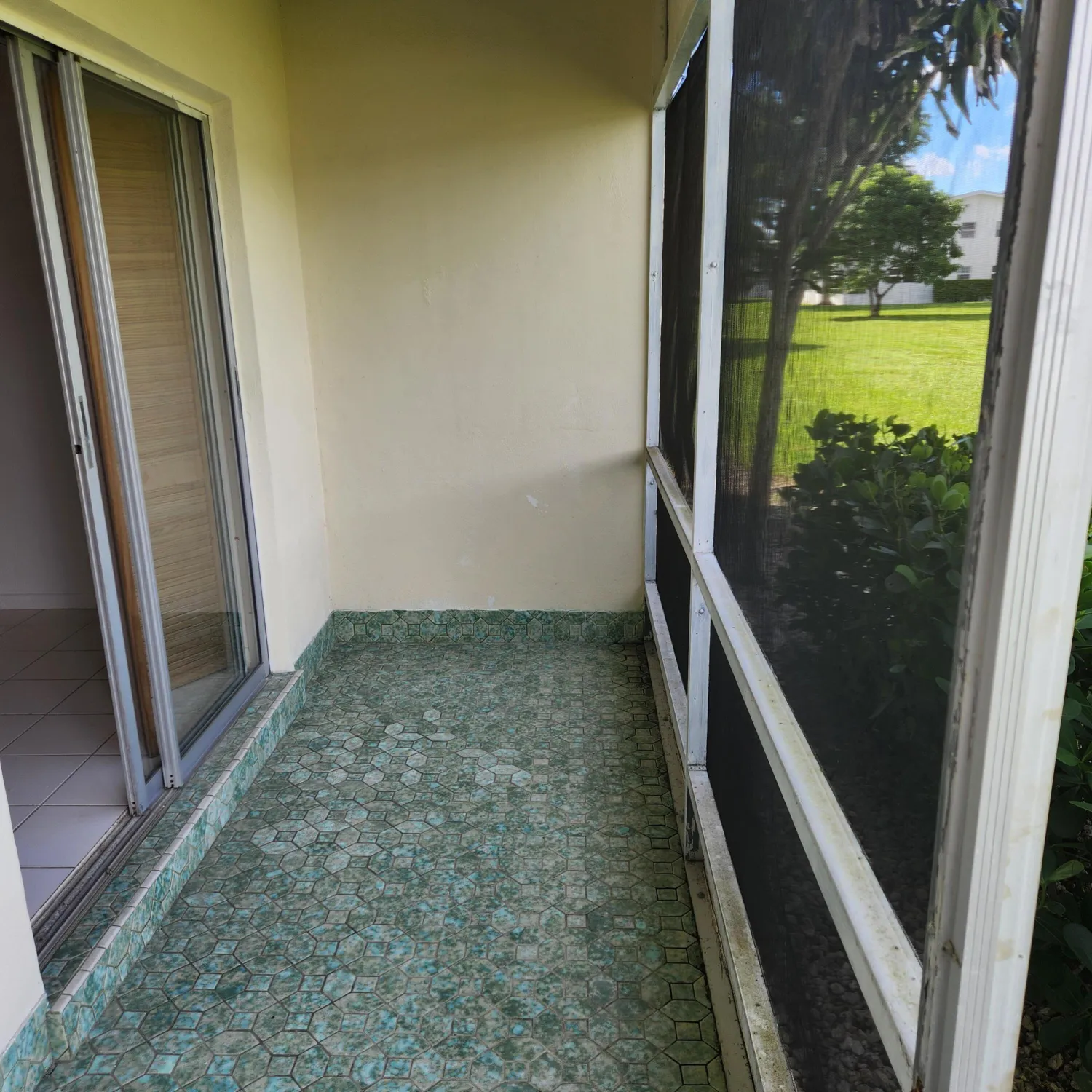 Property Slideshow image 15 of 33 | 106 coventry e unit e, West Palm Beach, FL, 33417