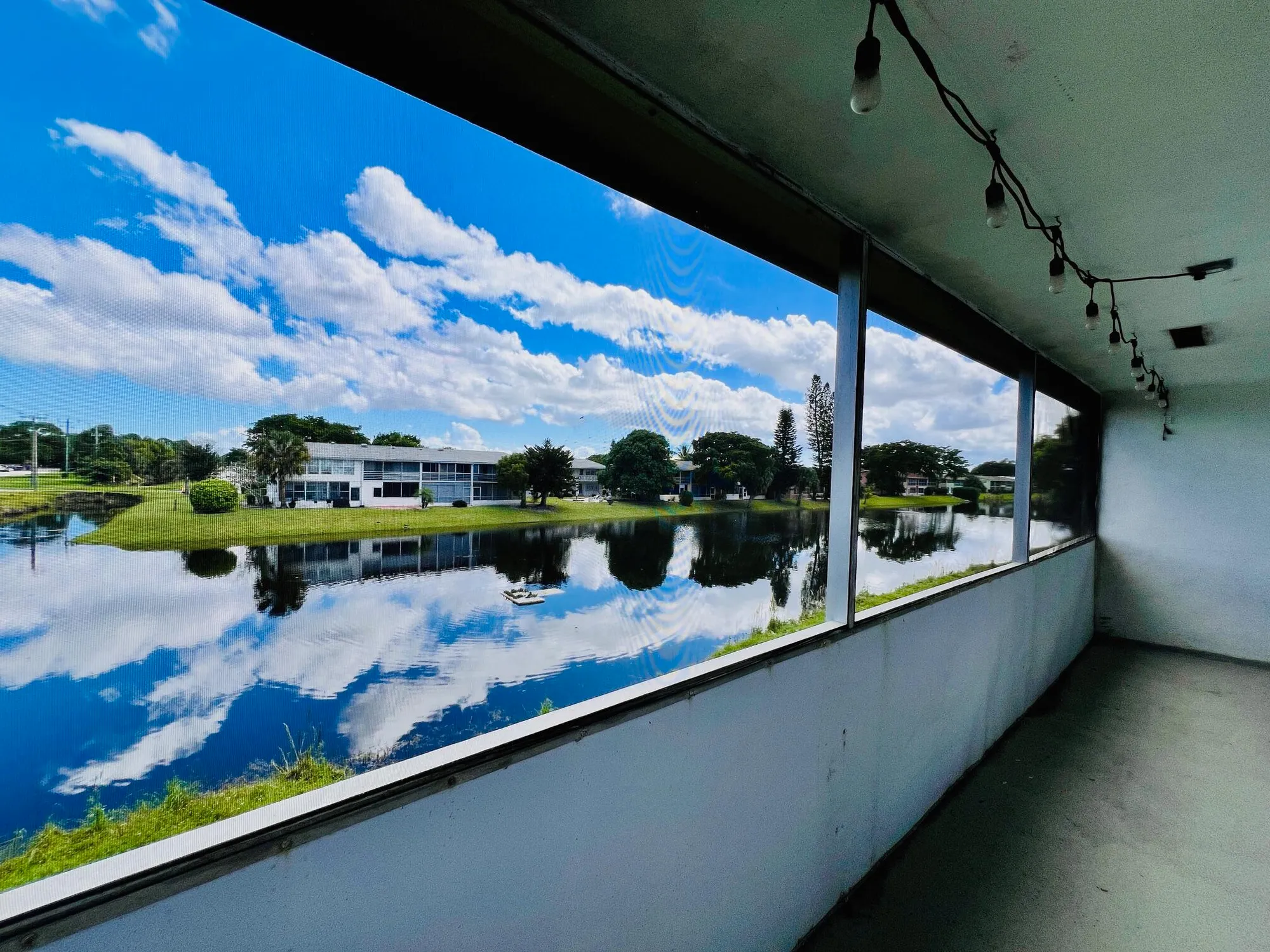 Property Slideshow image 11 of 18 | 260 dorchester k, West Palm Beach, FL, 33417