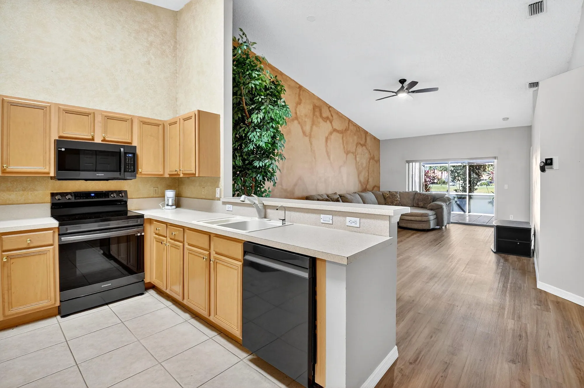 Property Slideshow image 4 of 67 | 8451 logia cir, Boynton Beach, FL, 33472