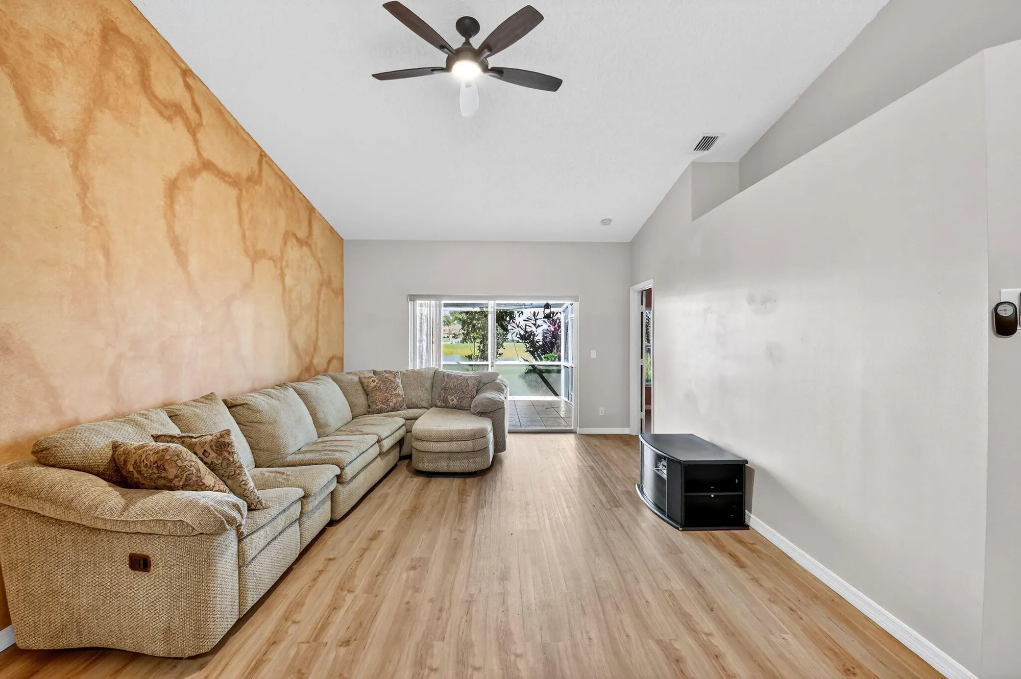 Property Slideshow image 14 of 67 | 8451 logia cir, Boynton Beach, FL, 33472