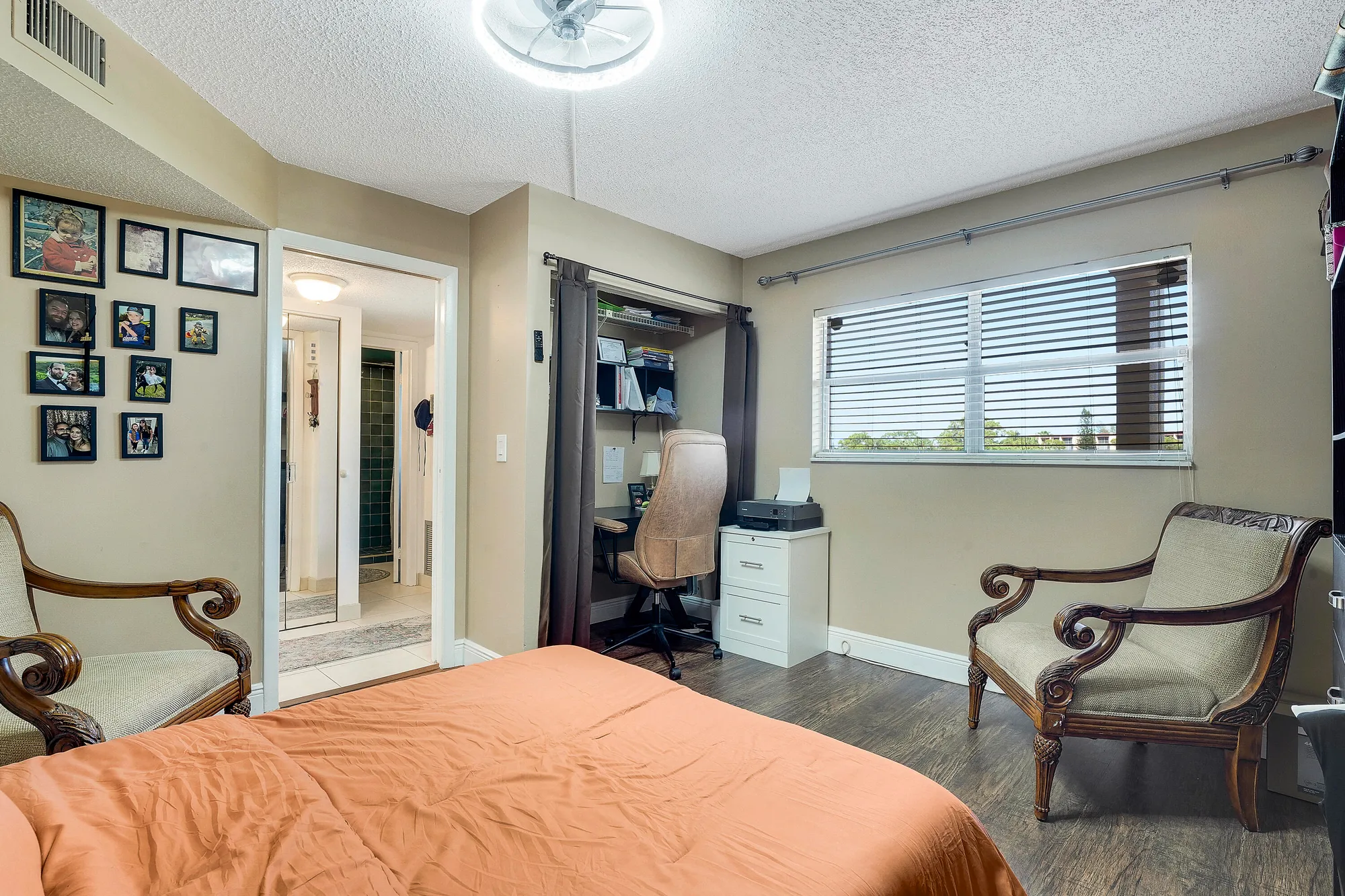 Property Slideshow image 15 of 20 | 3755 via poinciana apt 405, Greenacres, FL, 33467