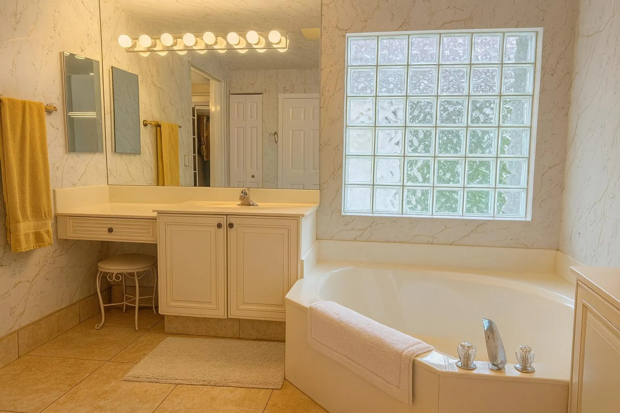 Property Slideshow image 28 of 72 | 11295 ola ave, Boynton Beach, FL, 33437