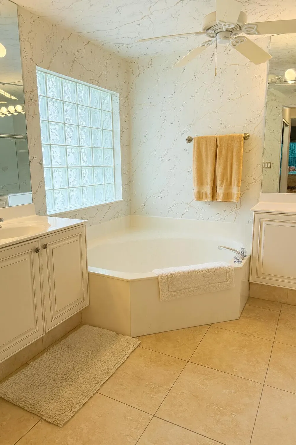 Property Slideshow image 27 of 72 | 11295 ola ave, Boynton Beach, FL, 33437